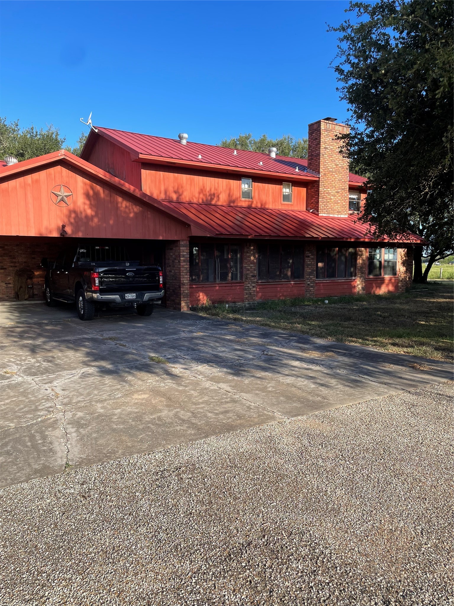 22835 Highway 35 S Property Photo 1