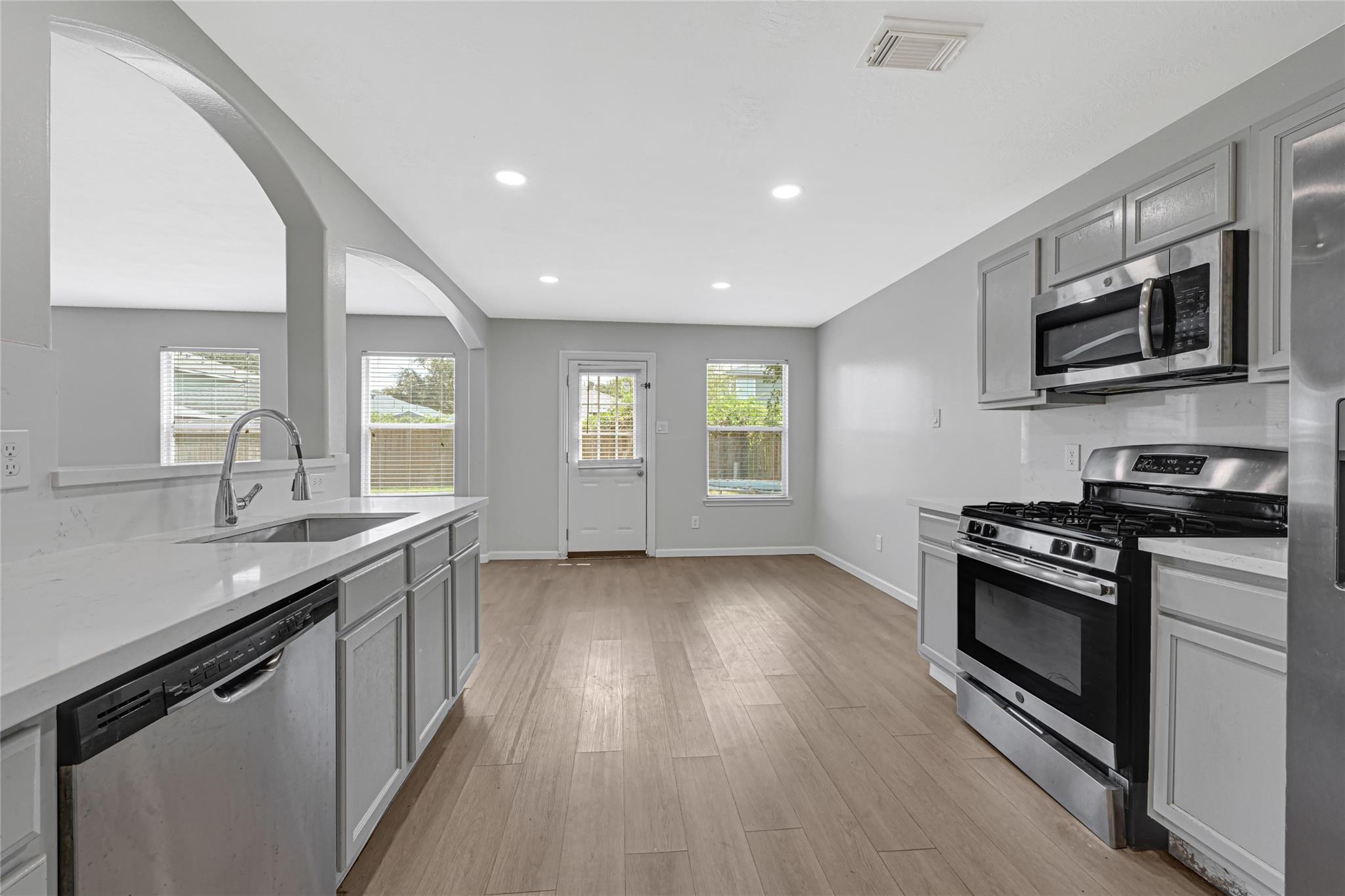 21238 Wortham Oaks Drive Property Photo 15