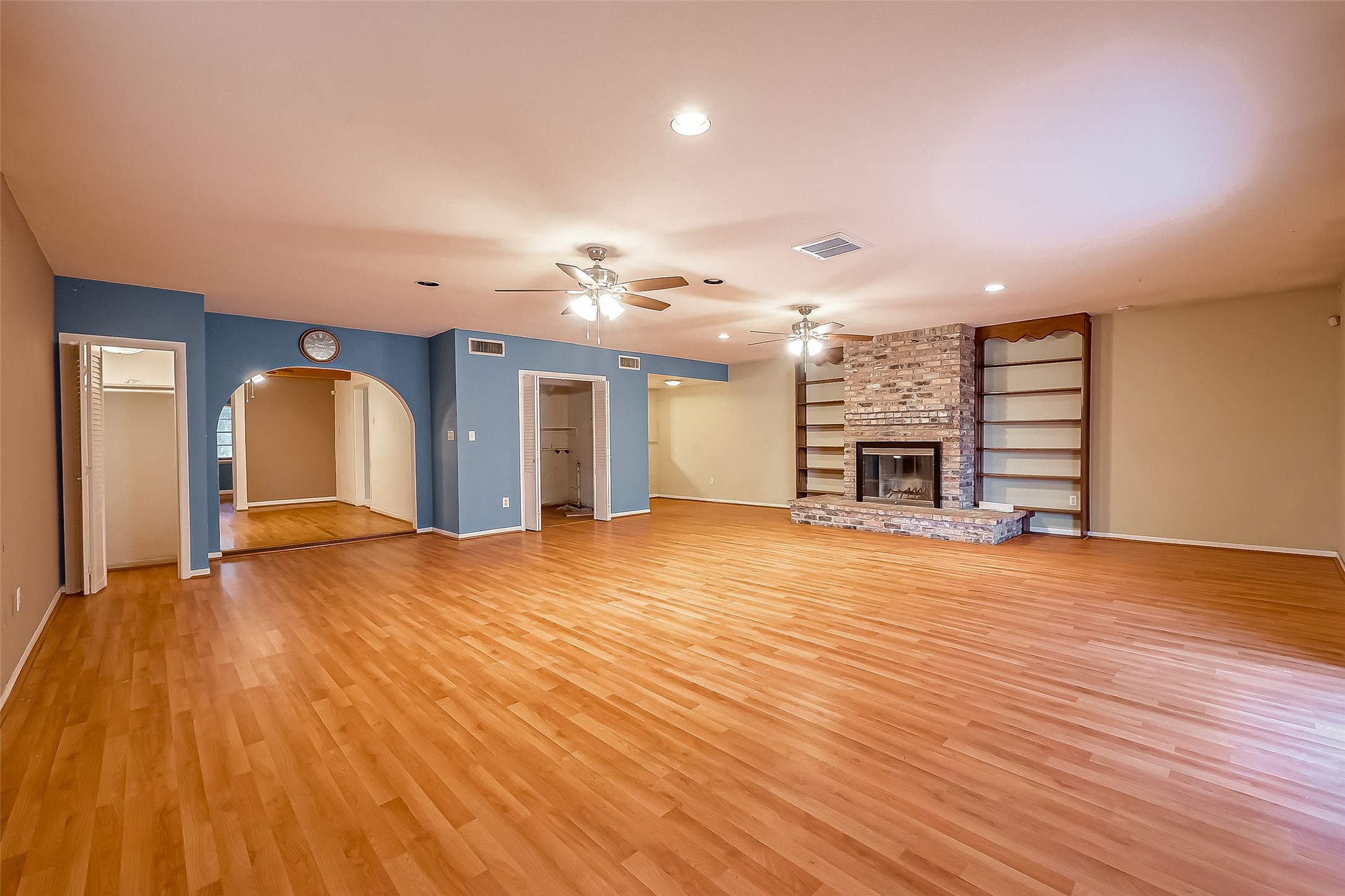 7515 Hereford Street Property Photo 14
