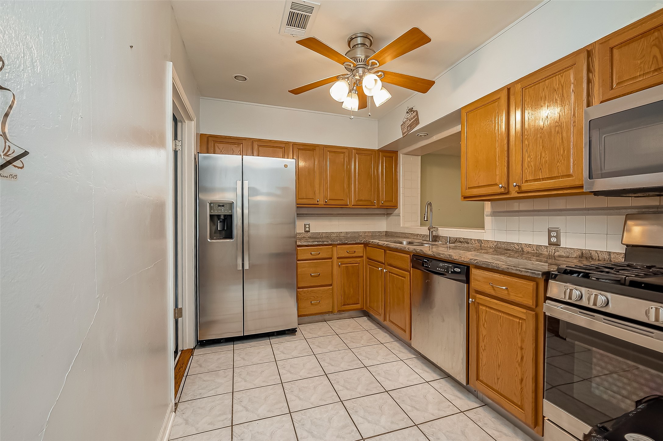 7515 Hereford Street Property Photo 20