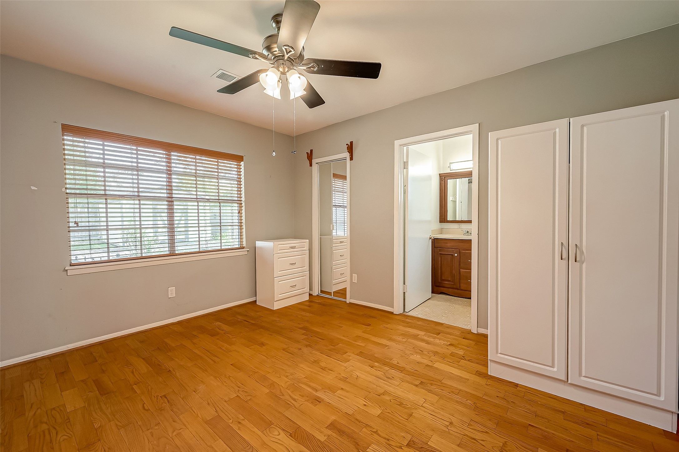 7515 Hereford Street Property Photo 22