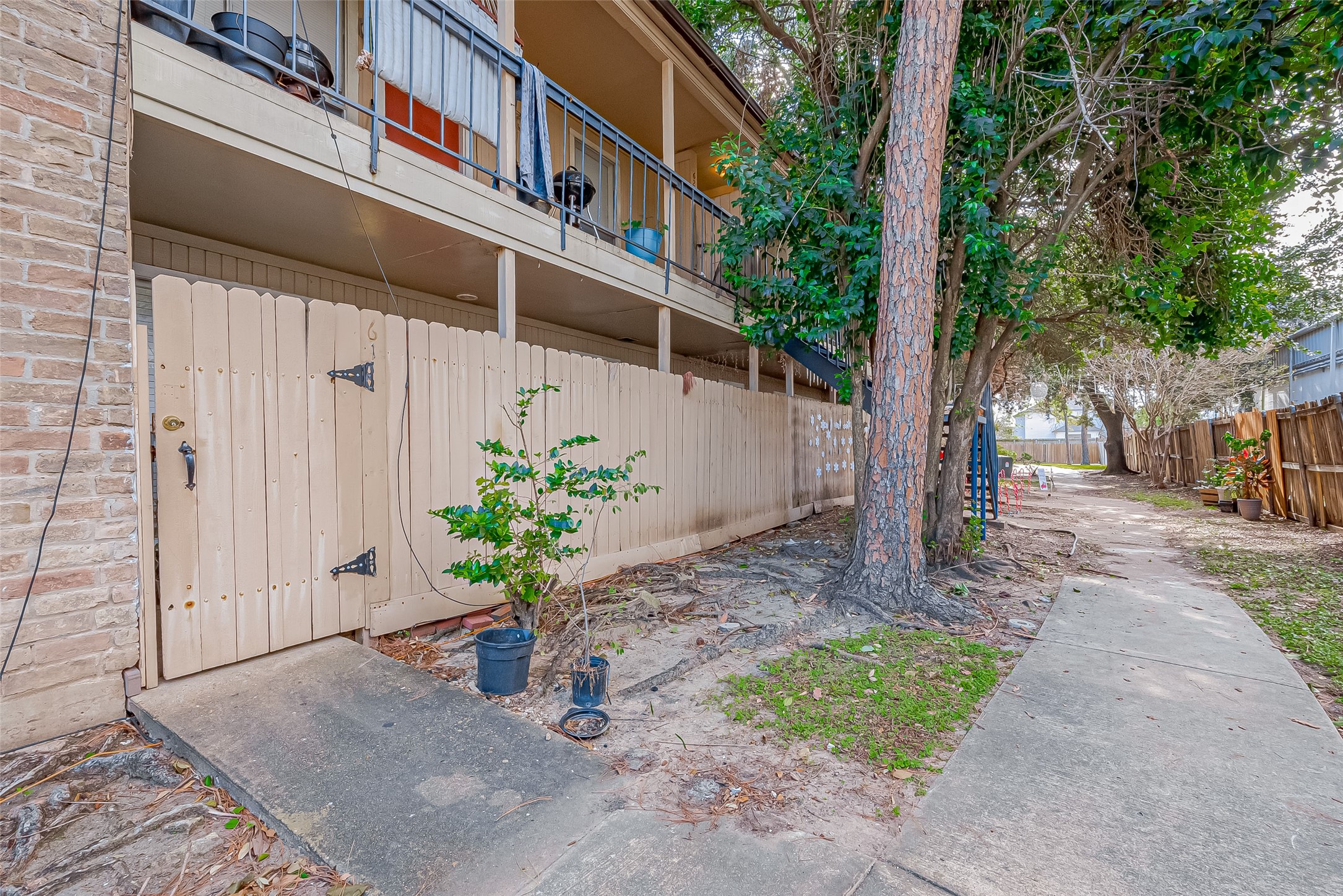 8201 Richmond Avenue 64 Property Photo 1