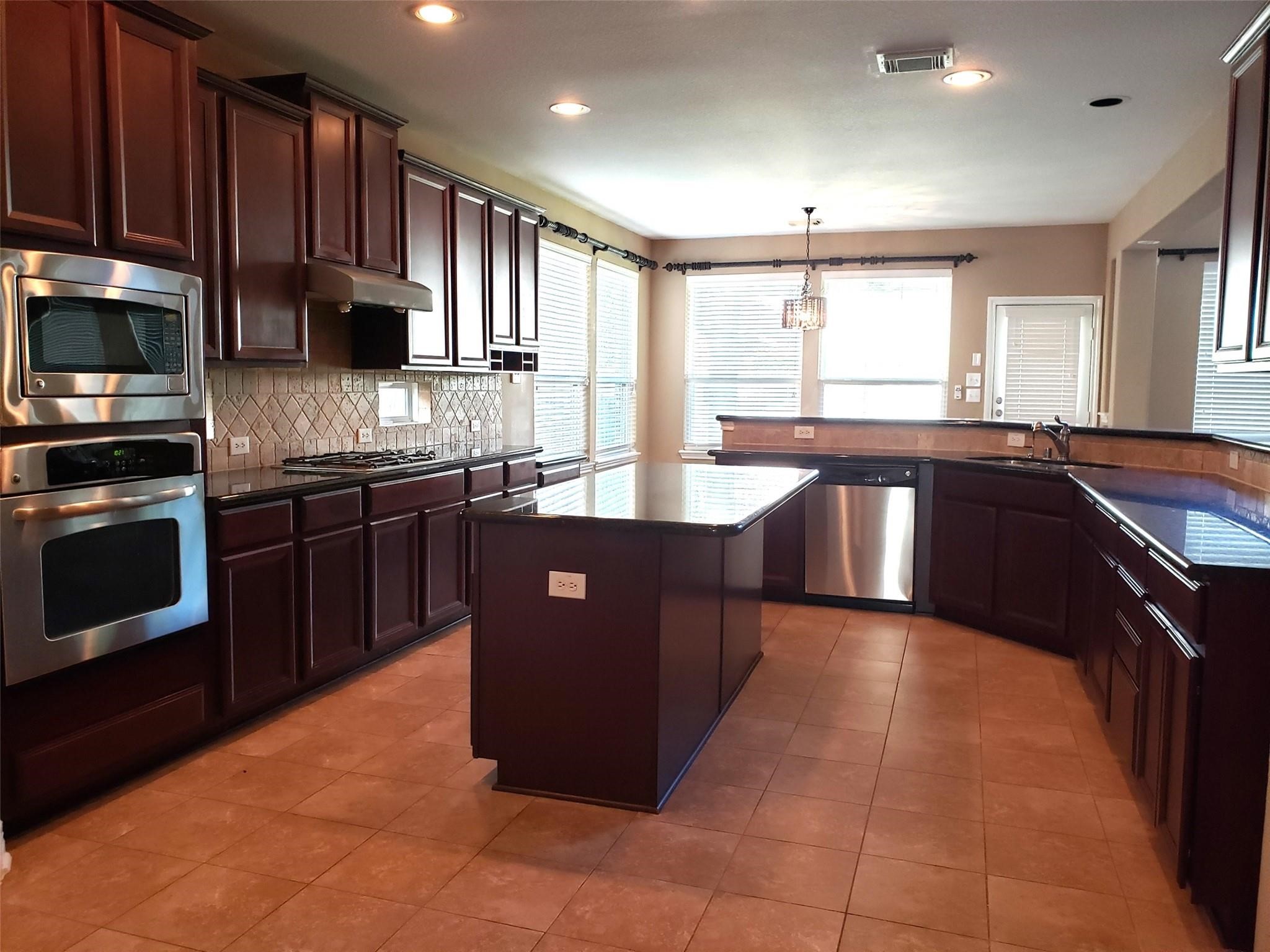 3607 Cat Springs Lane Property Photo 9