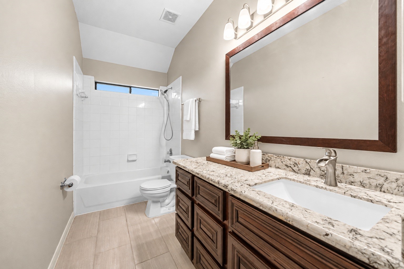 5610 Brazos Springs Drive Property Photo 15