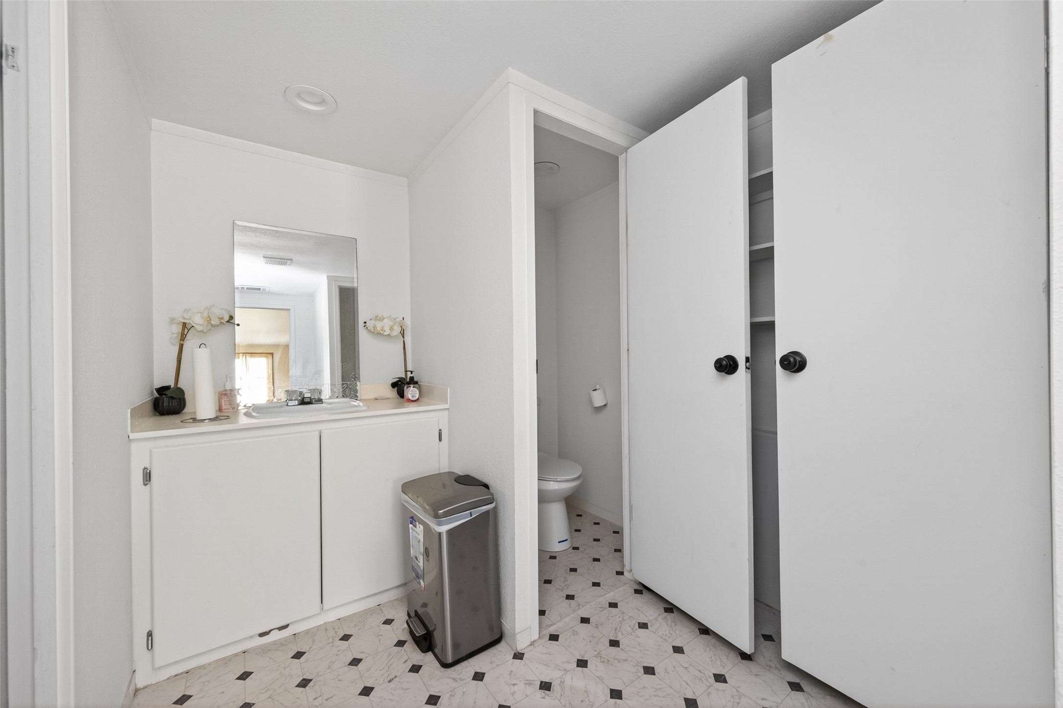 16497 Highline Boulevard Property Photo 18