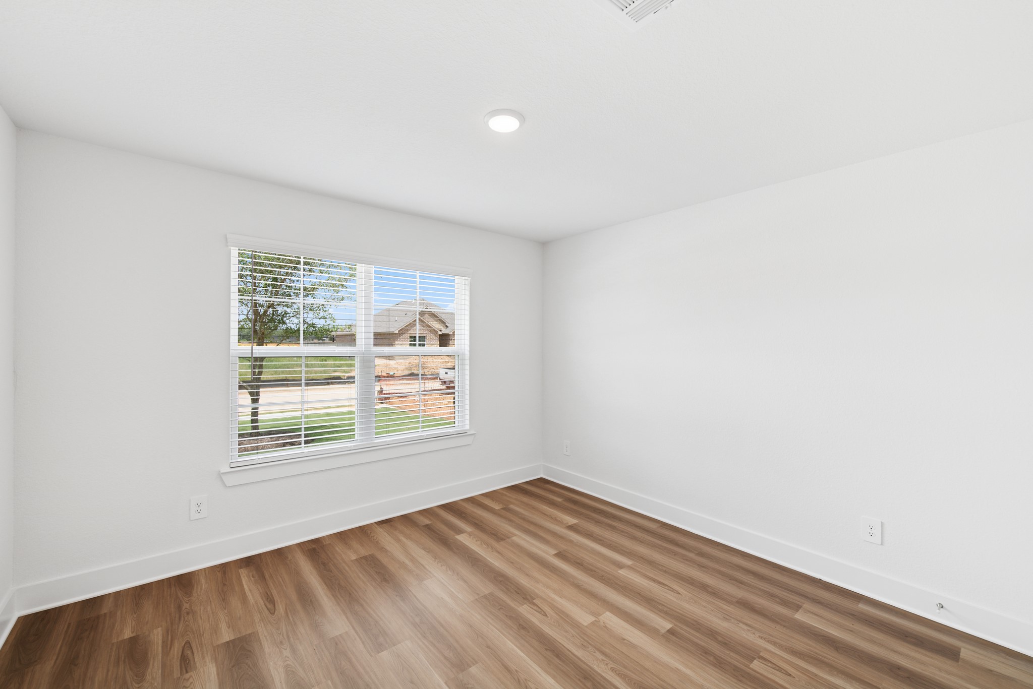 21306 Villa Spruce Lane Property Photo 9
