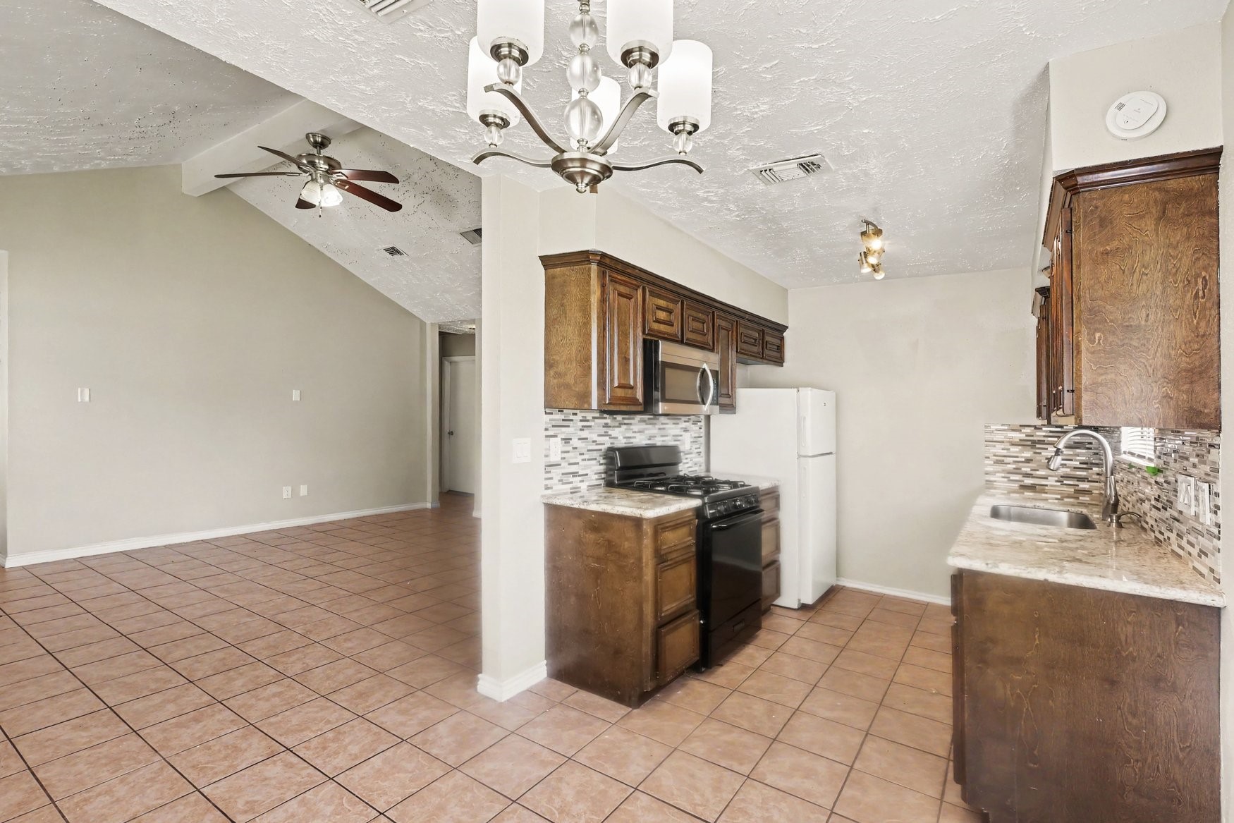 13106 Bamboo Forest Trail Property Photo 7