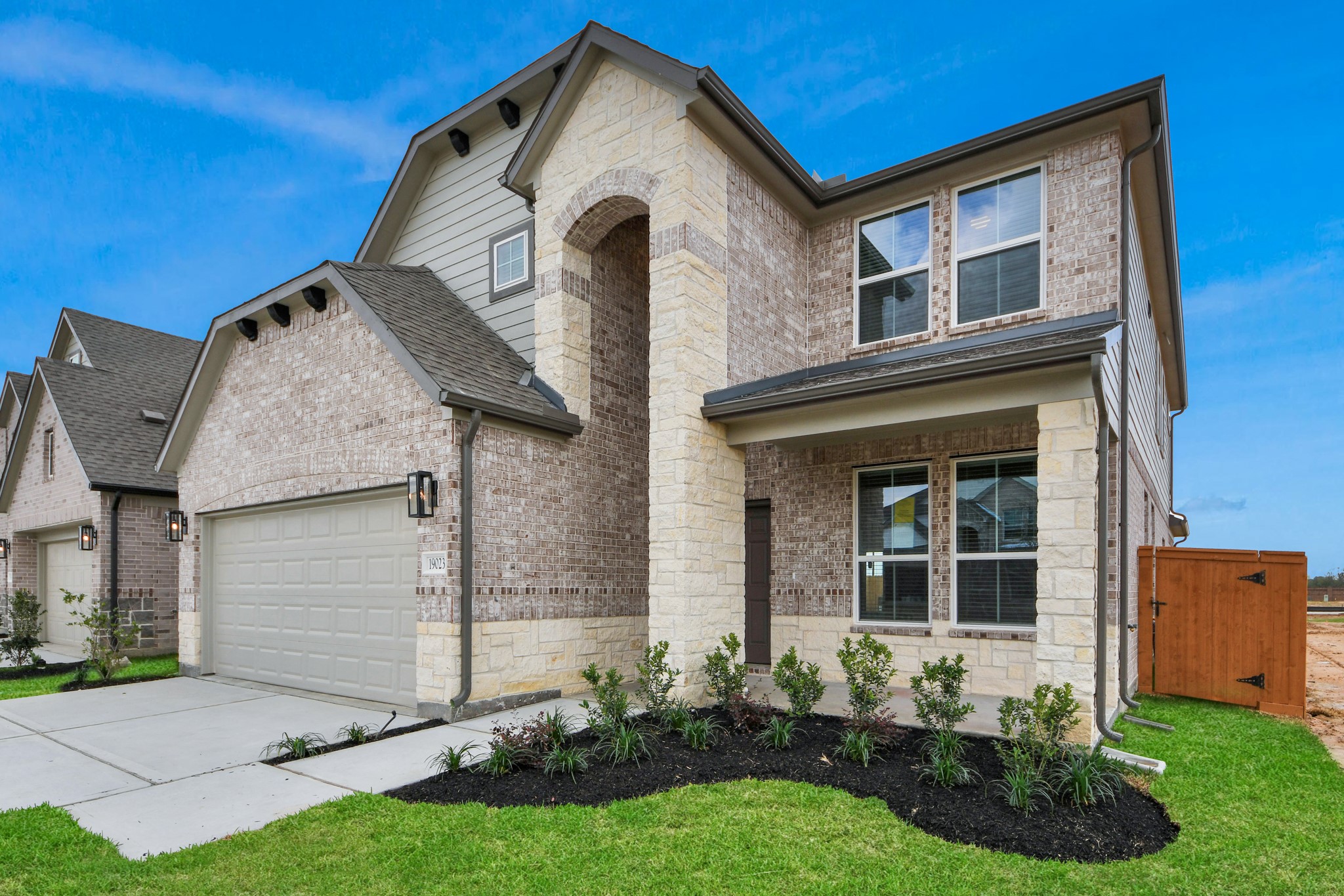 24519 Broad Park Ct Property Photo 2