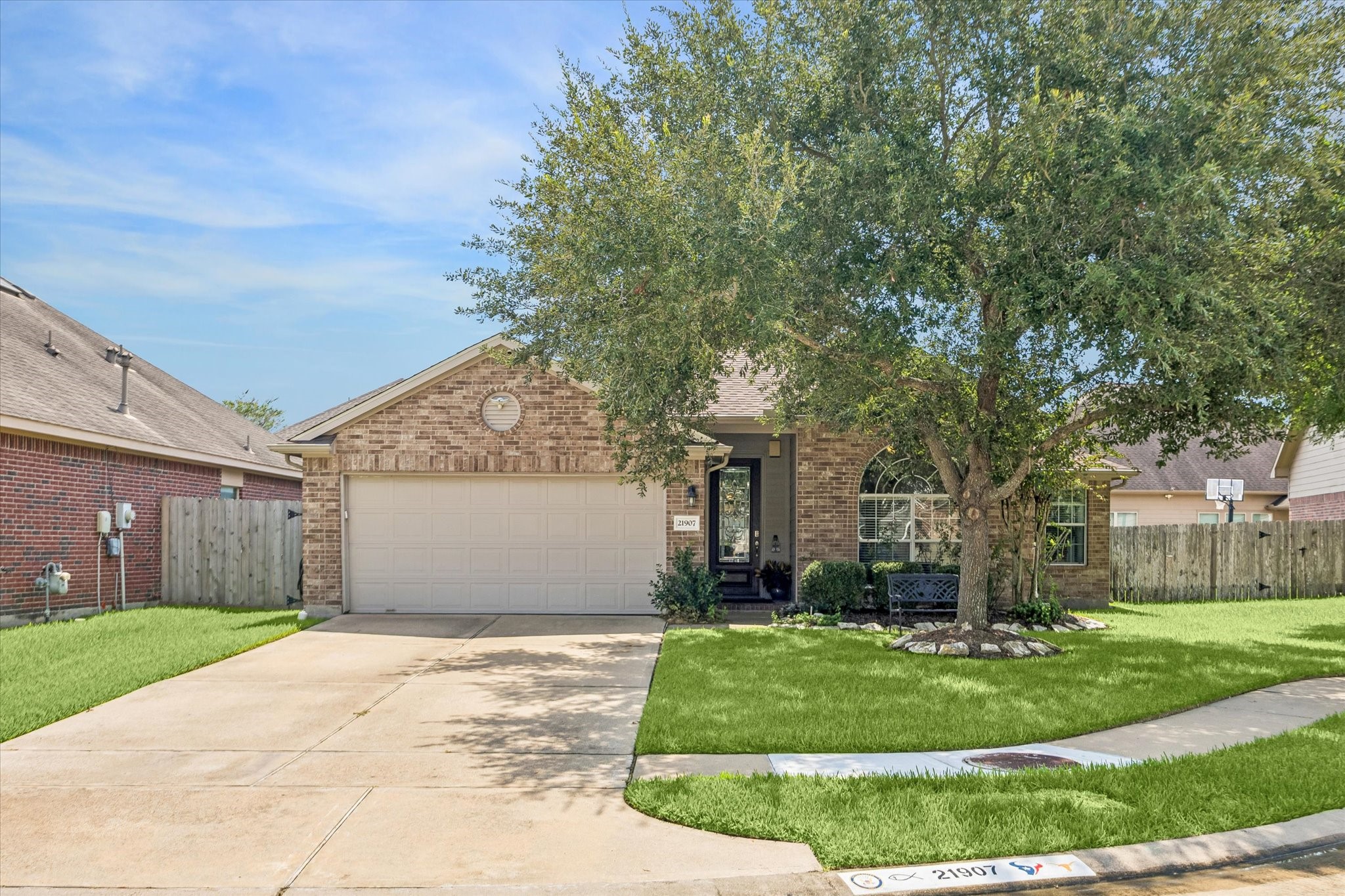 21907 Sunvolt Court Property Photo 2