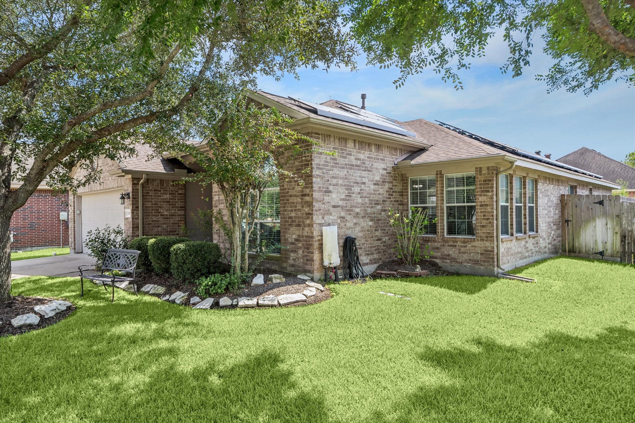 21907 Sunvolt Court Property Photo 3