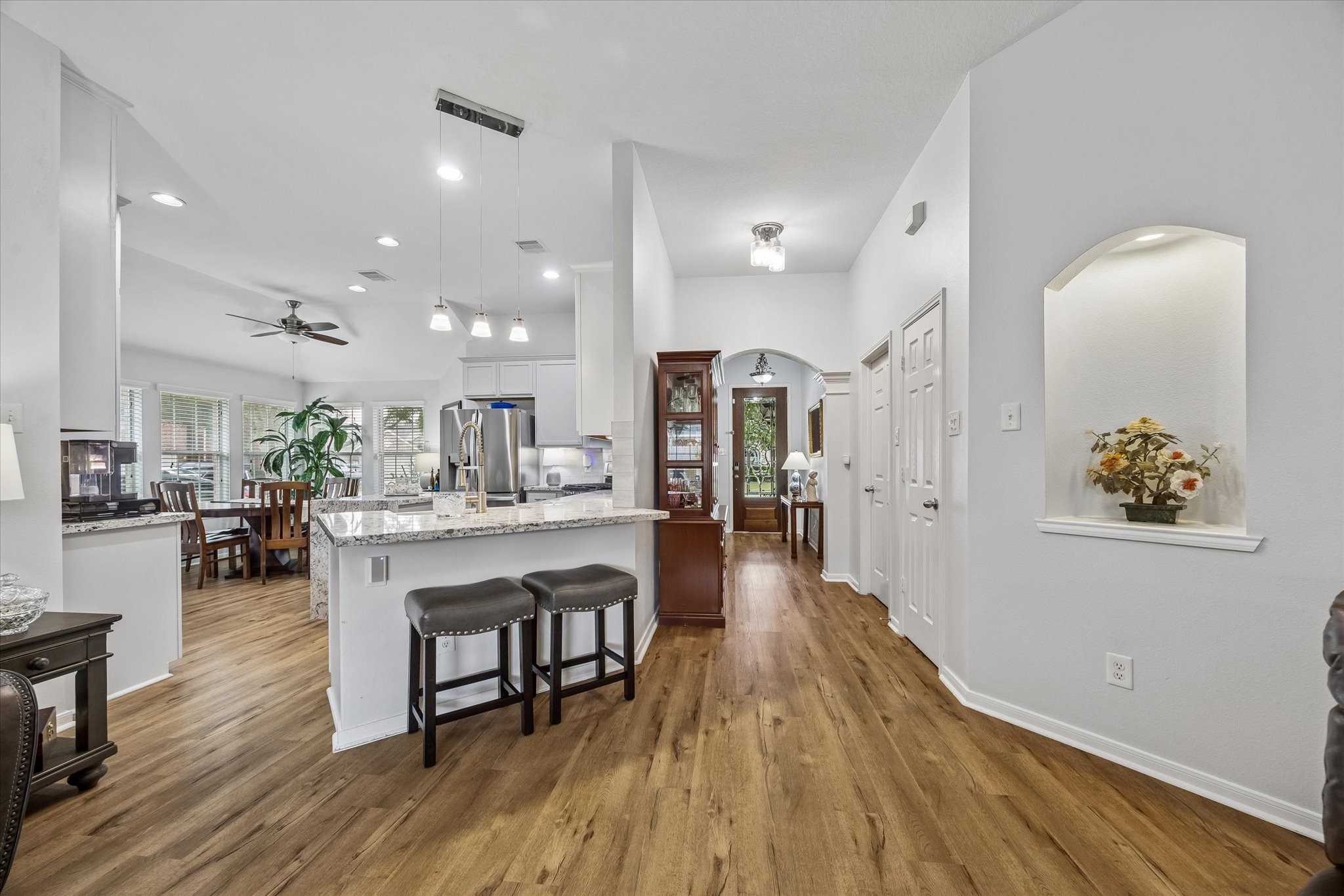 21907 Sunvolt Court Property Photo 8