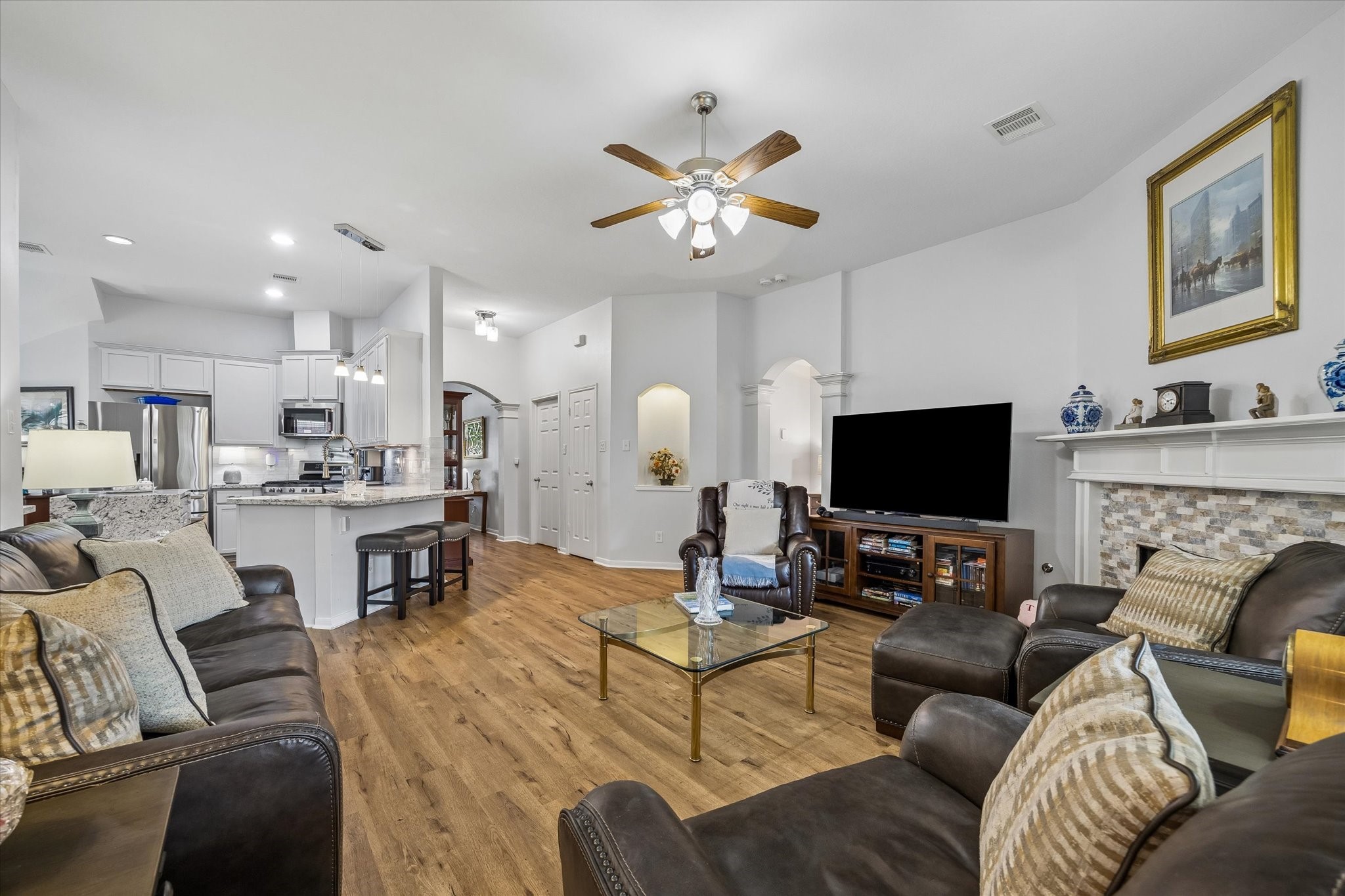 21907 Sunvolt Court Property Photo 9