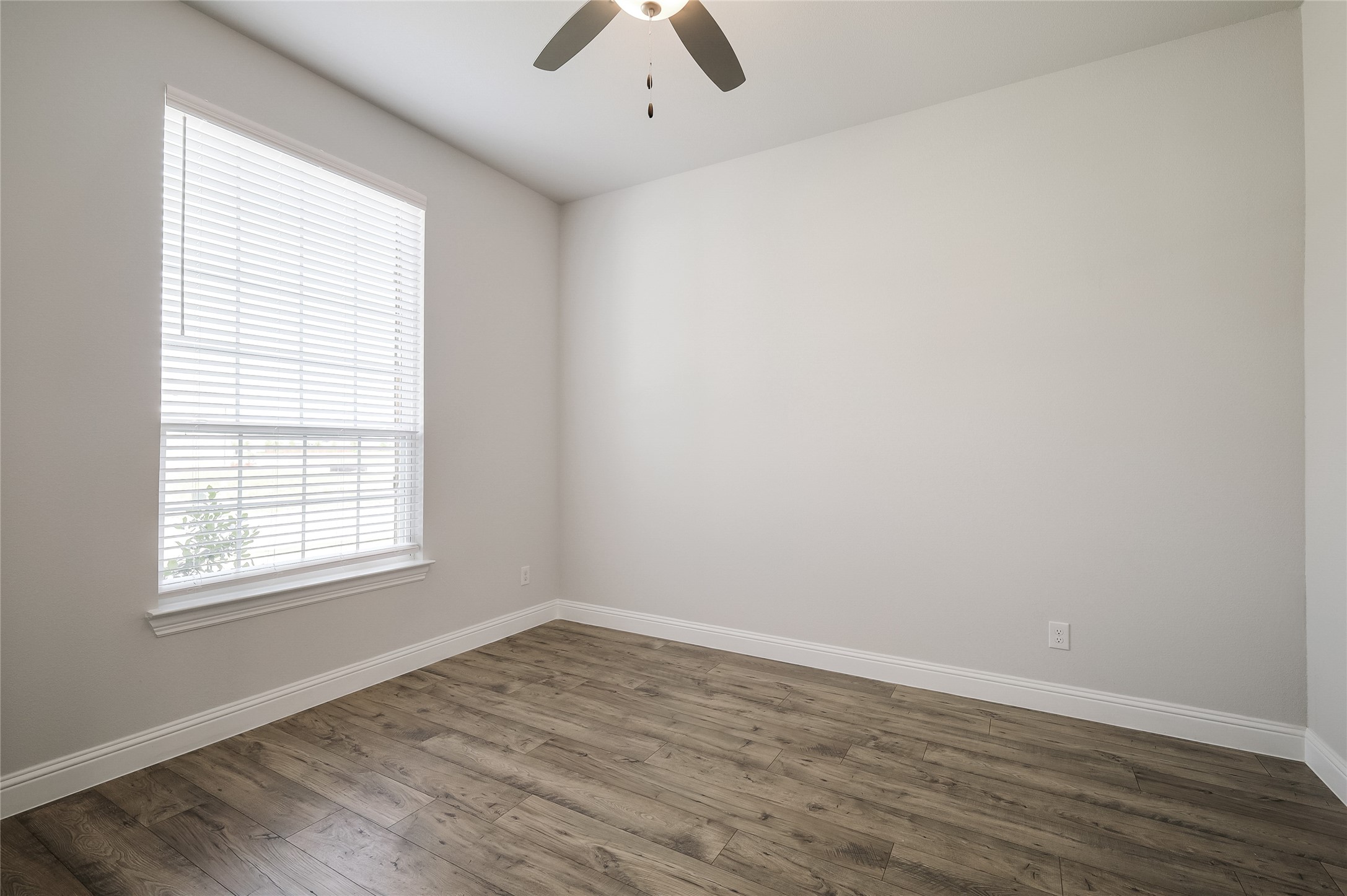 2020 Thimbleberry Lane Property Photo 9