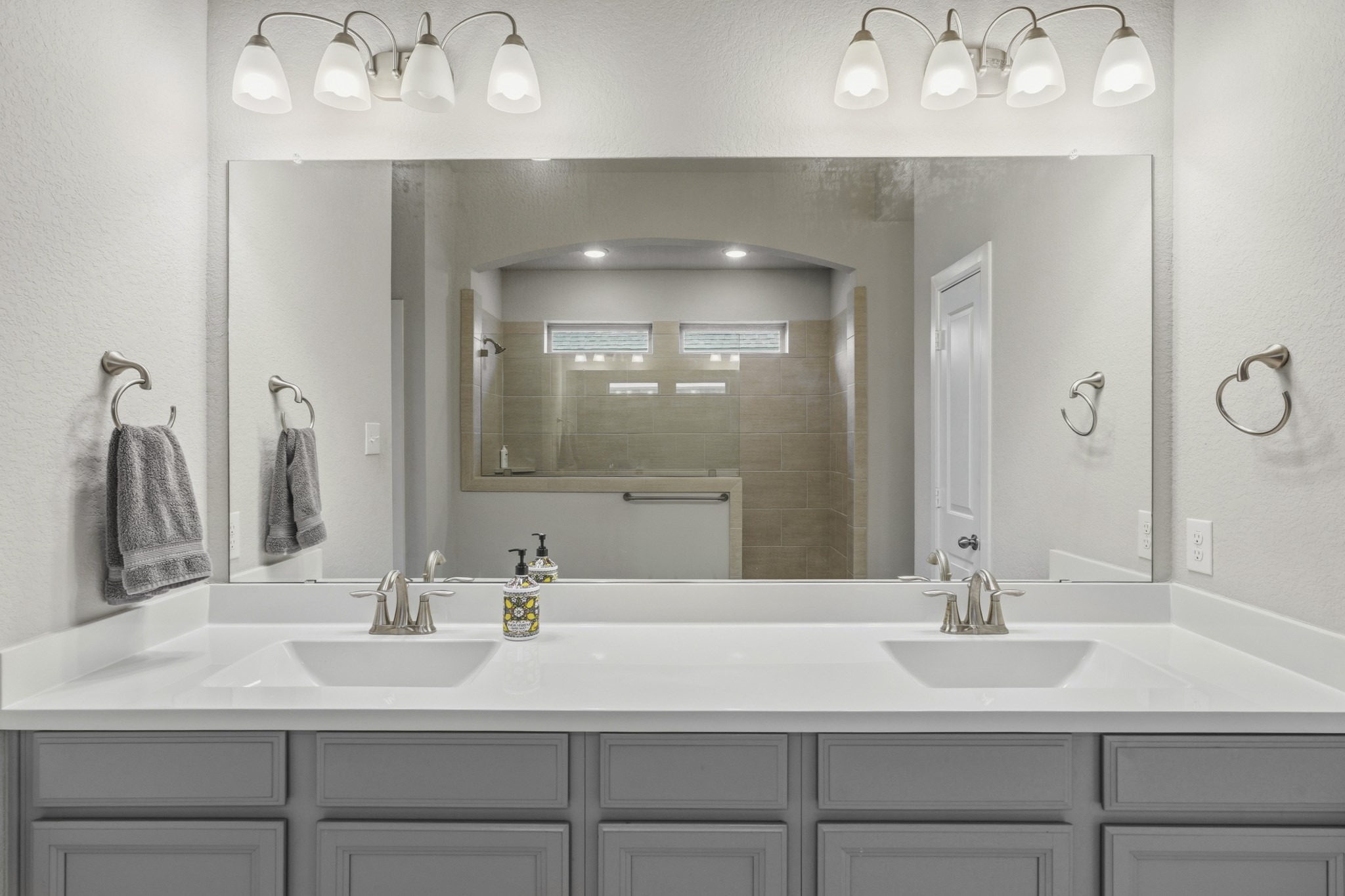 10055 Napier Drive Property Photo 11