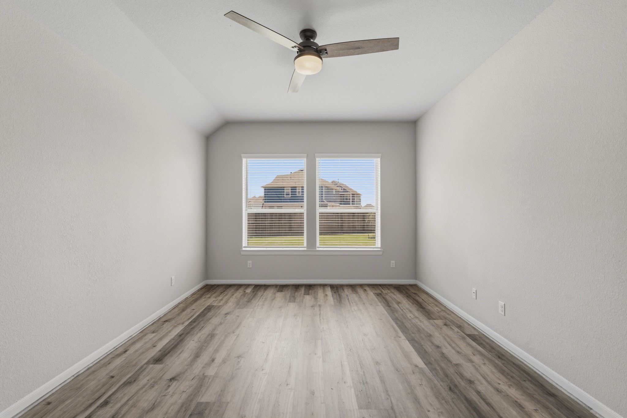 10055 Napier Drive Property Photo 13