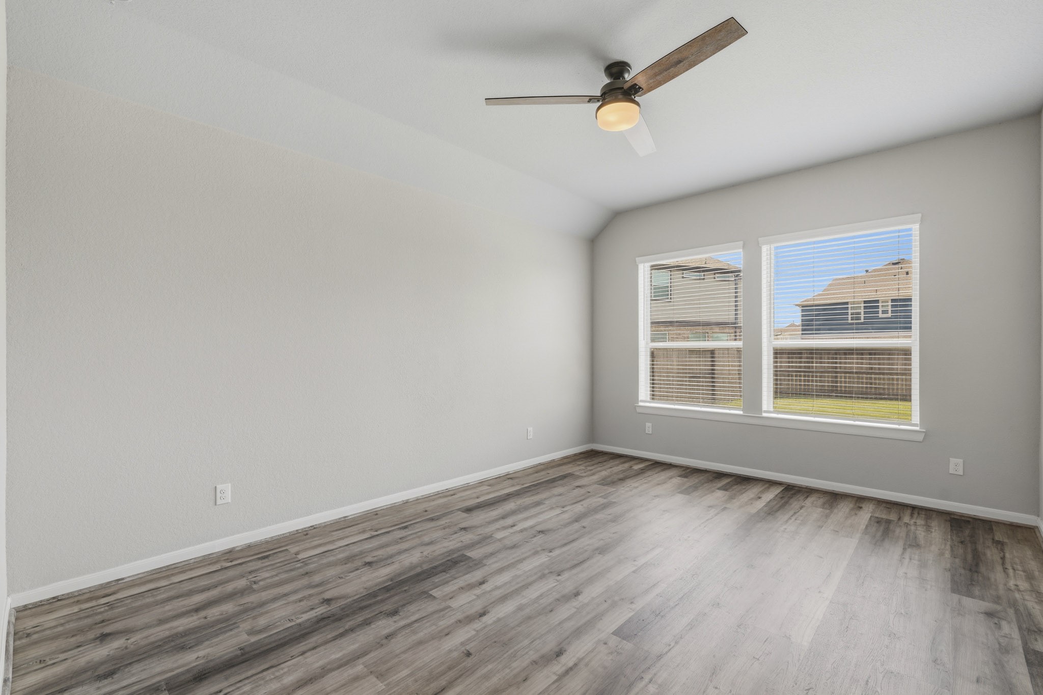 10055 Napier Drive Property Photo 14
