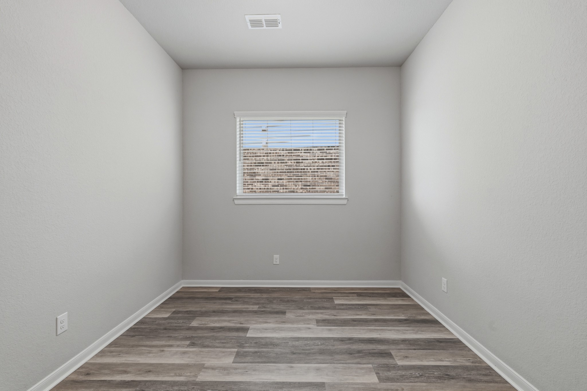 10055 Napier Drive Property Photo 16