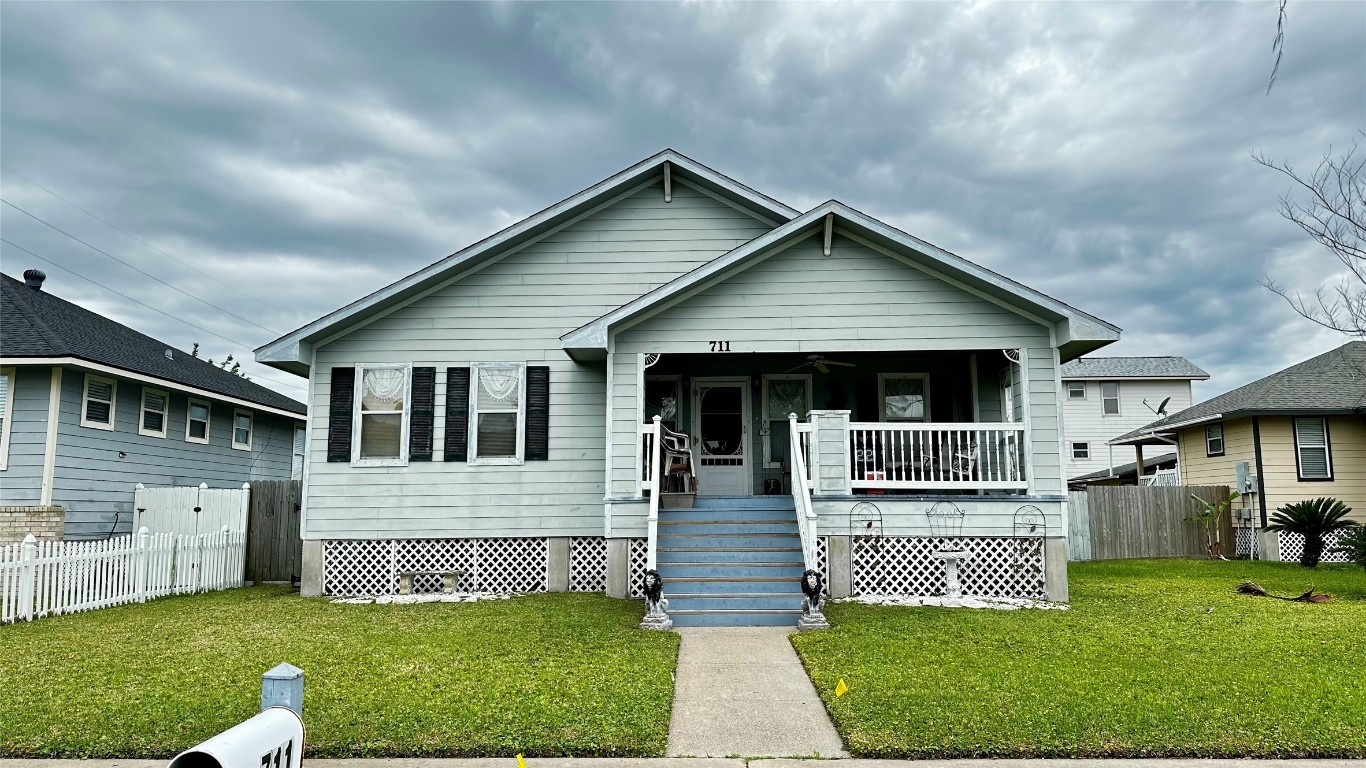 711 31st Street Property Photo 1