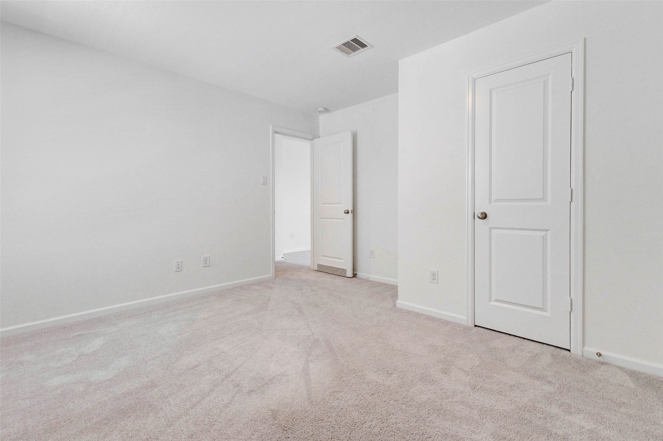 27030 Breakaway Lane Property Photo 31