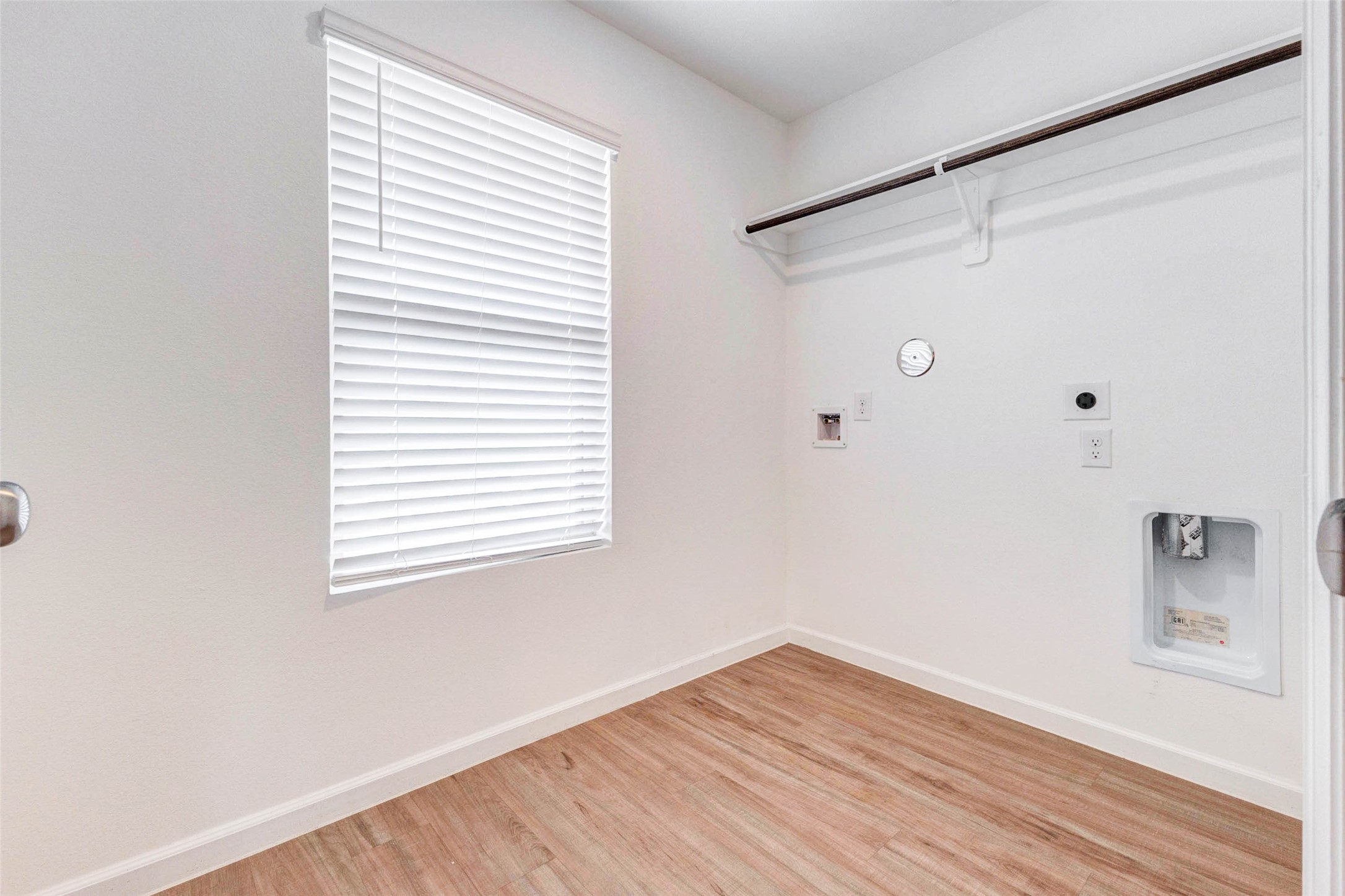 27030 Breakaway Lane Property Photo 34