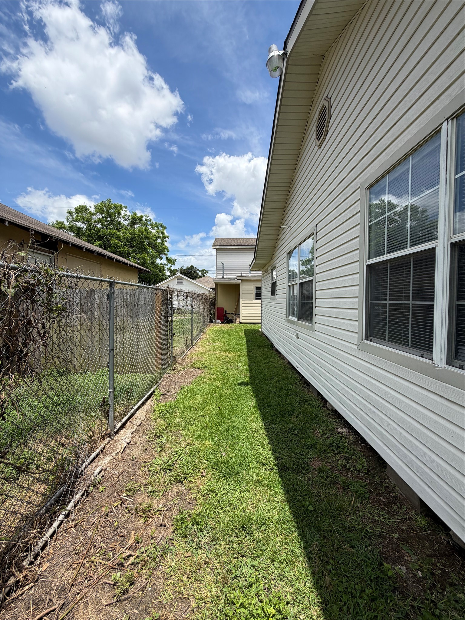 111 Inlane Street Property Photo 11