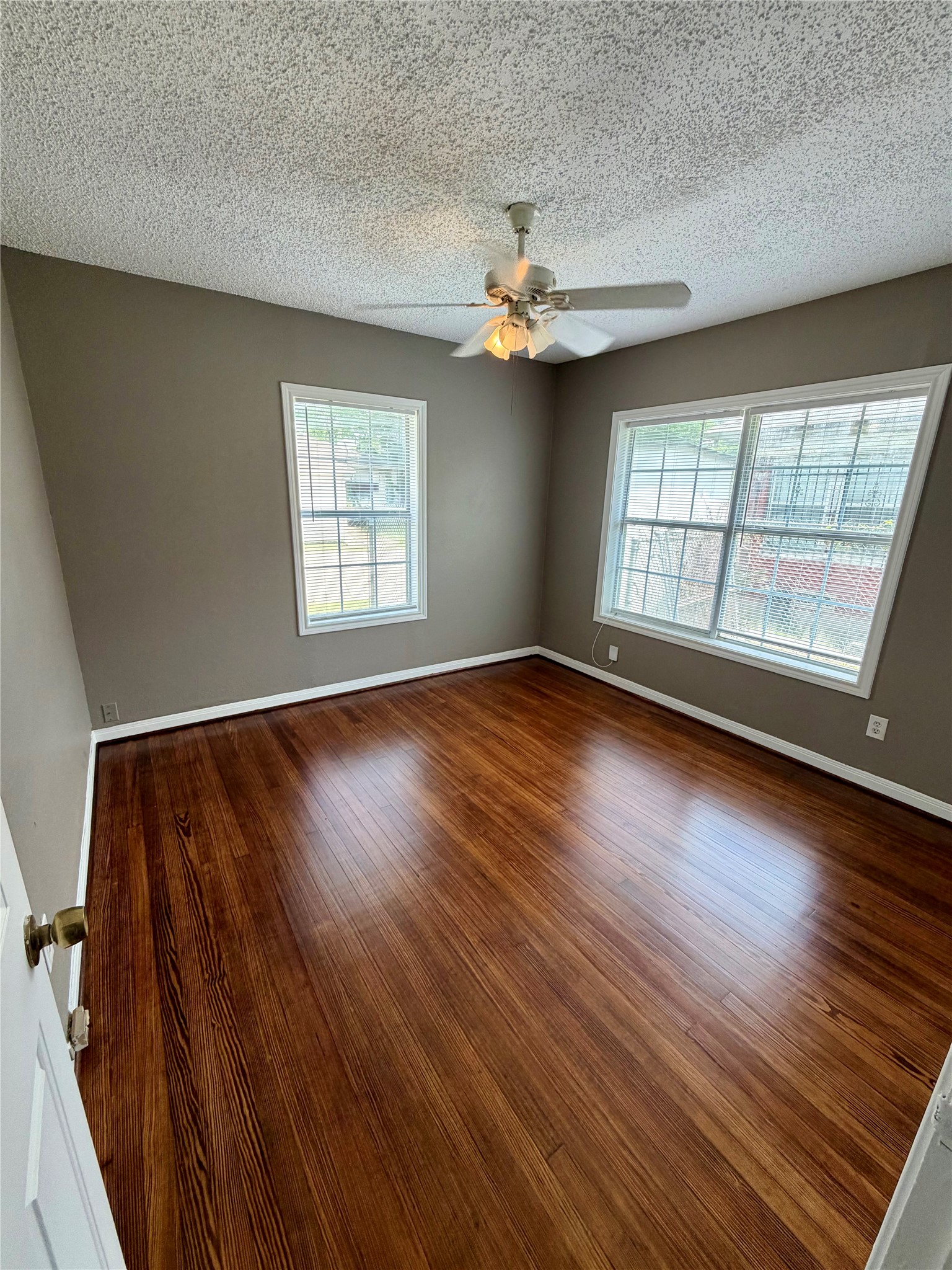 111 Inlane Street Property Photo 32