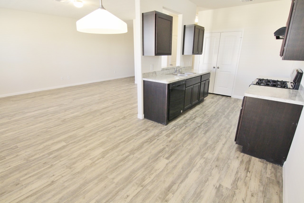 18206 Bethany Manor Court Property Photo 7