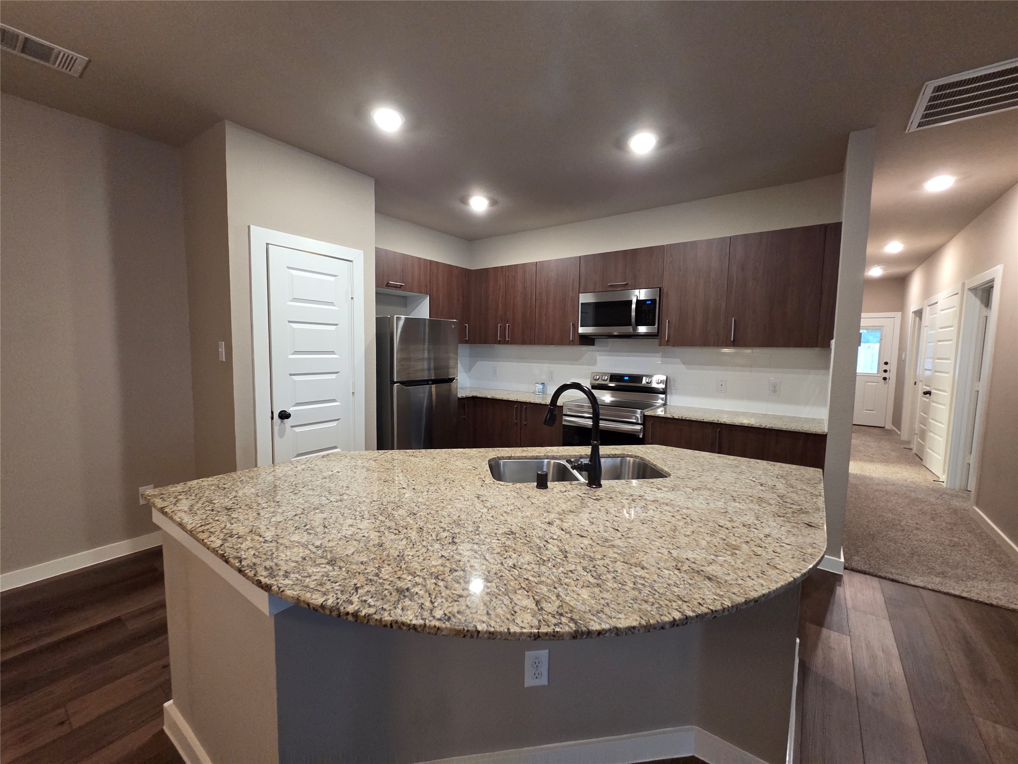 9737 Grosbeak Lane Property Photo 6