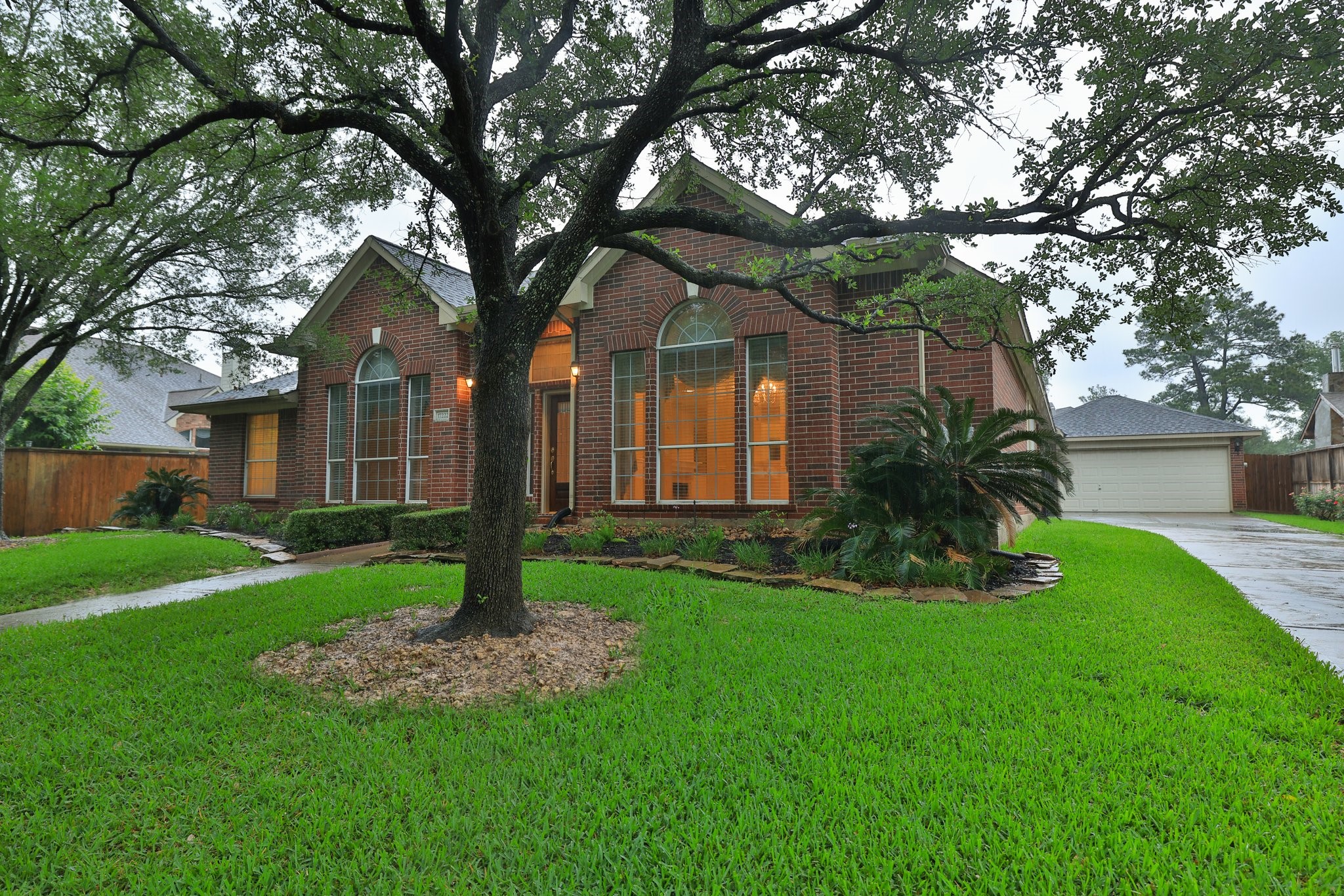 17222 Leeside Drive Property Photo 1