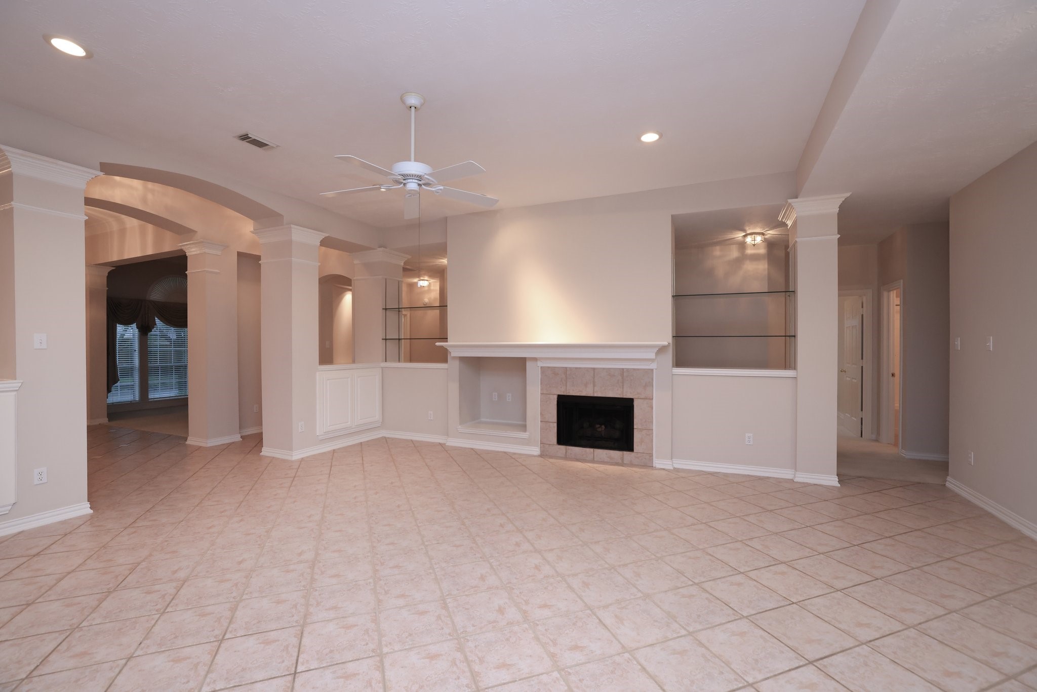 17222 Leeside Drive Property Photo 10