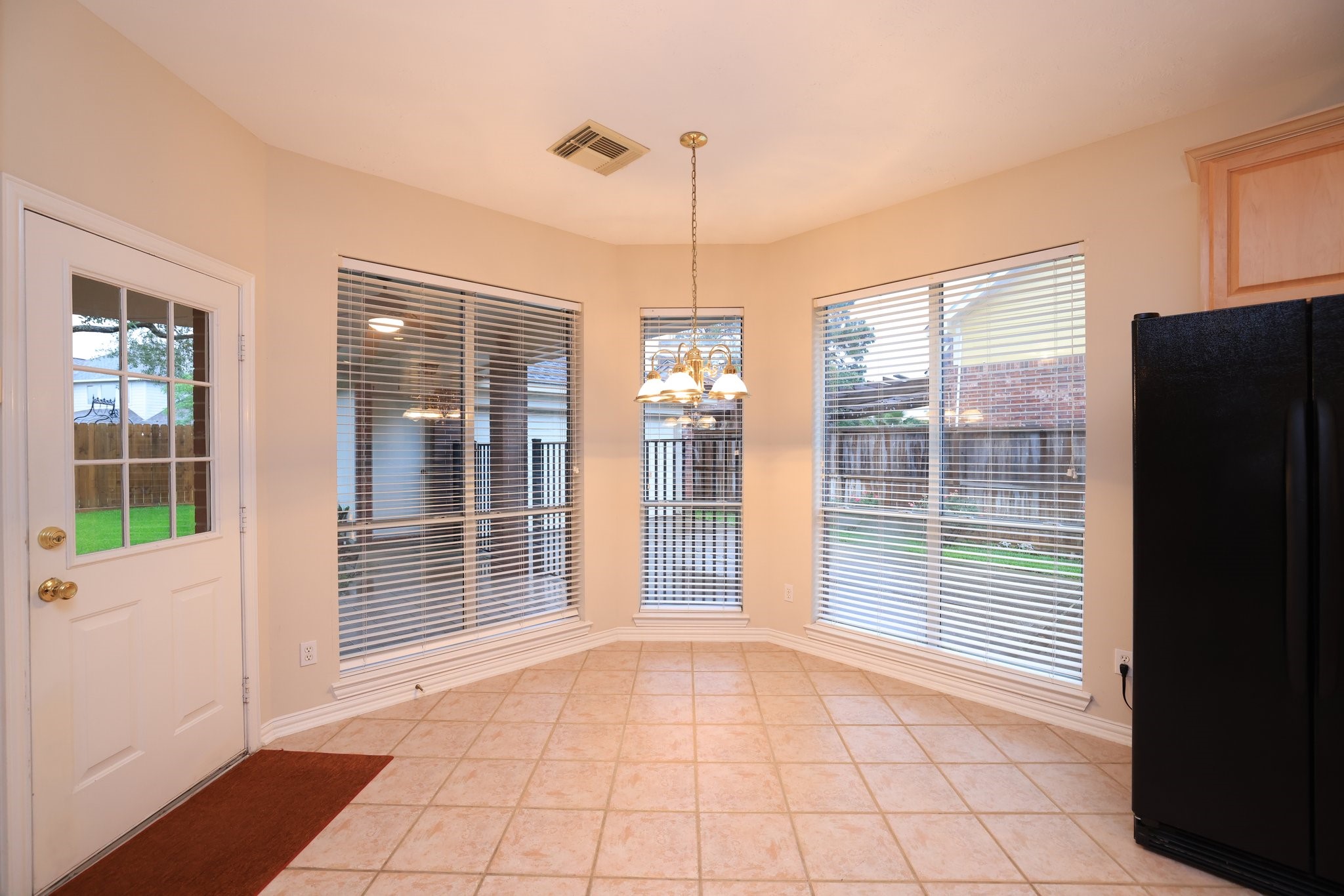 17222 Leeside Drive Property Photo 13