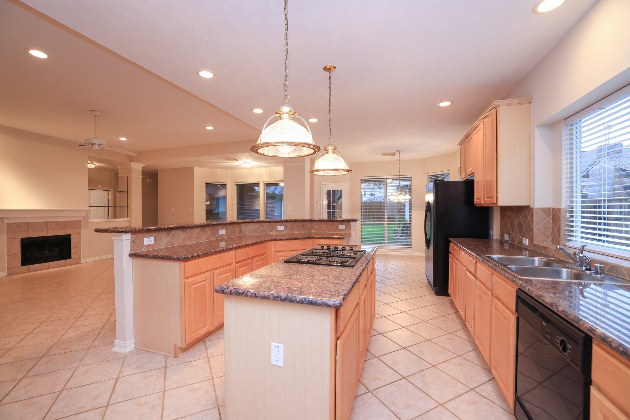 17222 Leeside Drive Property Photo 15