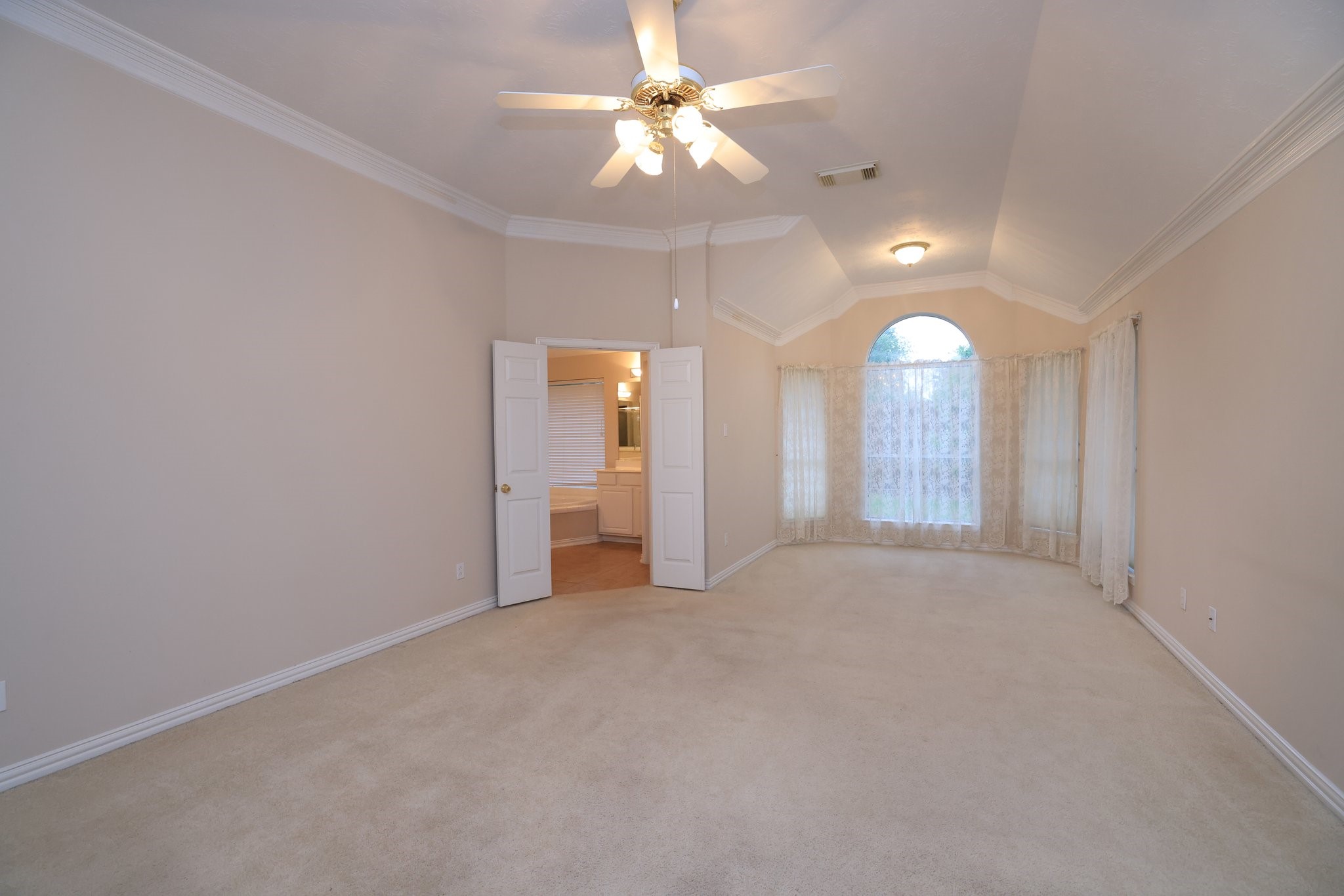 17222 Leeside Drive Property Photo 19