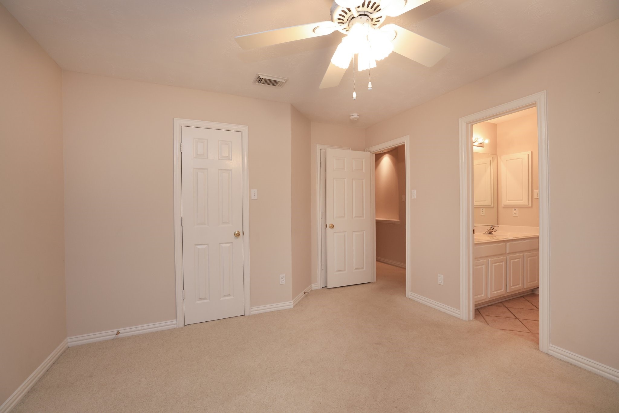 17222 Leeside Drive Property Photo 24