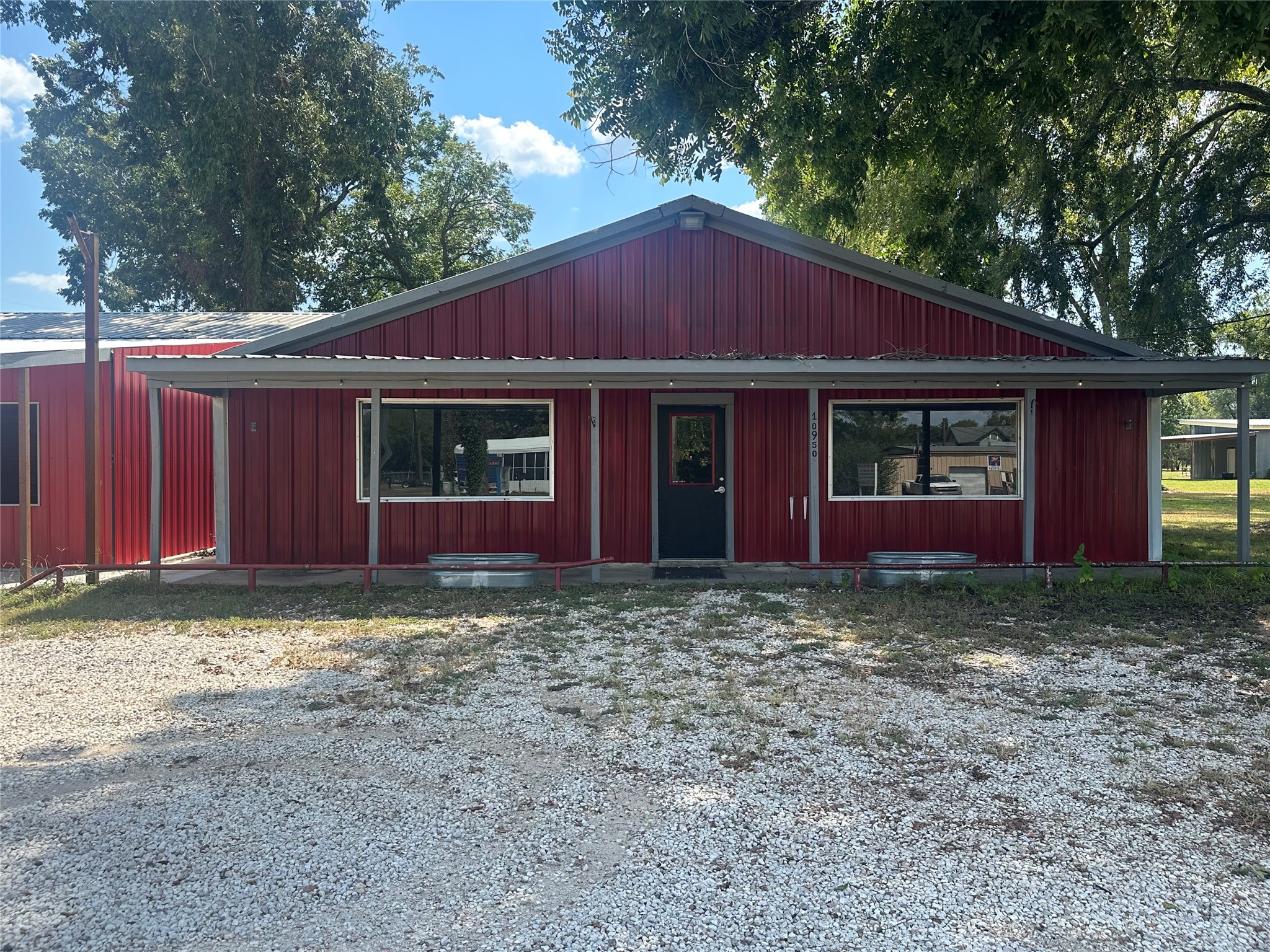 10950 Highway 150 Property Photo 4