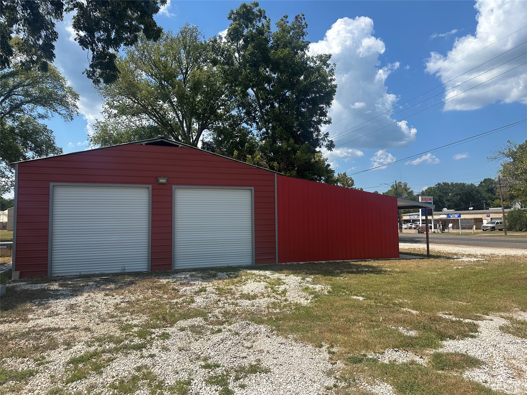 10950 Highway 150 Property Photo 8