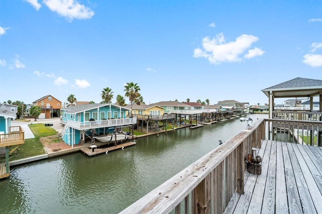 22122 Cantina Drive Property Photo 4