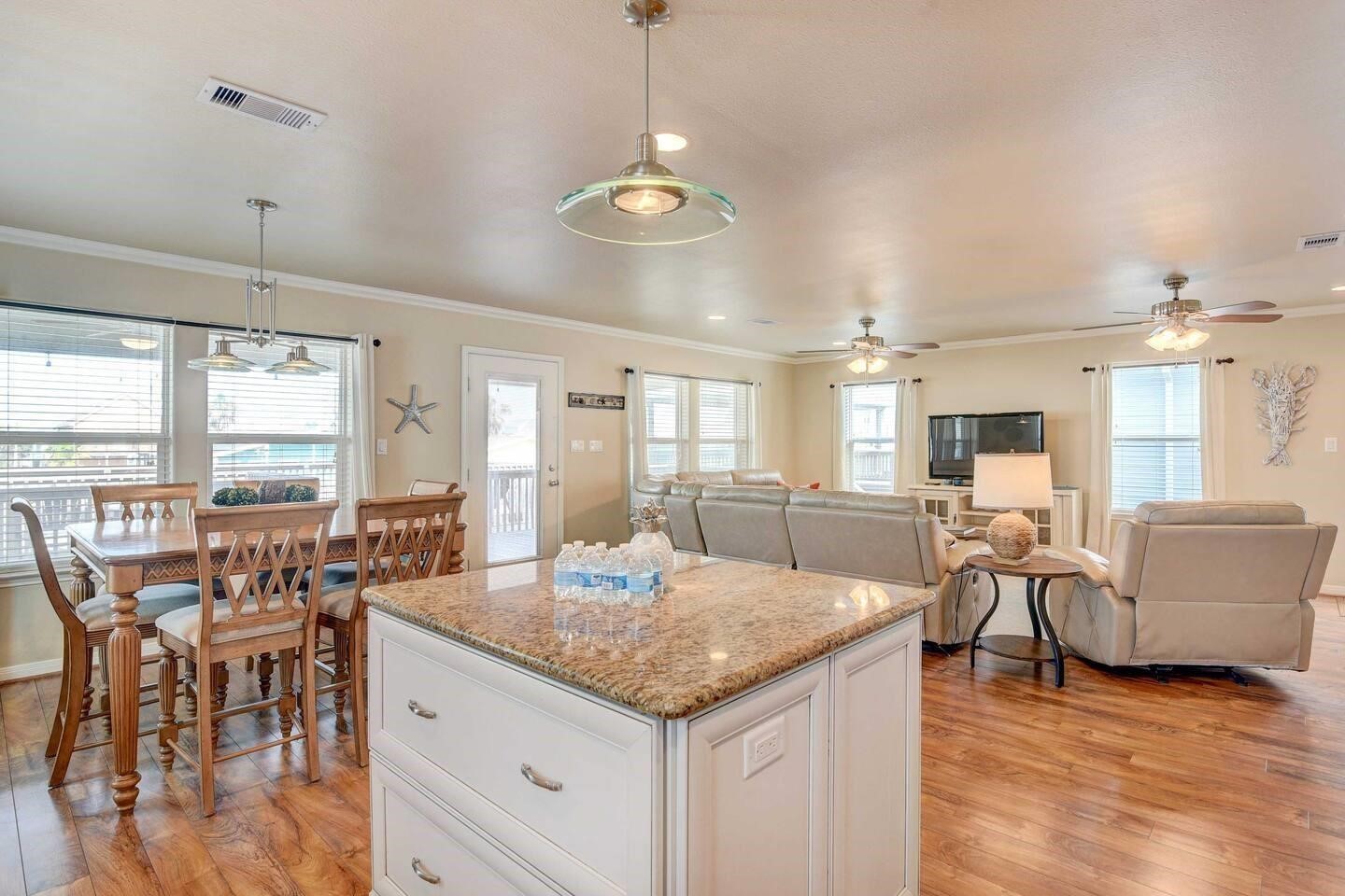 22122 Cantina Drive Property Photo 12