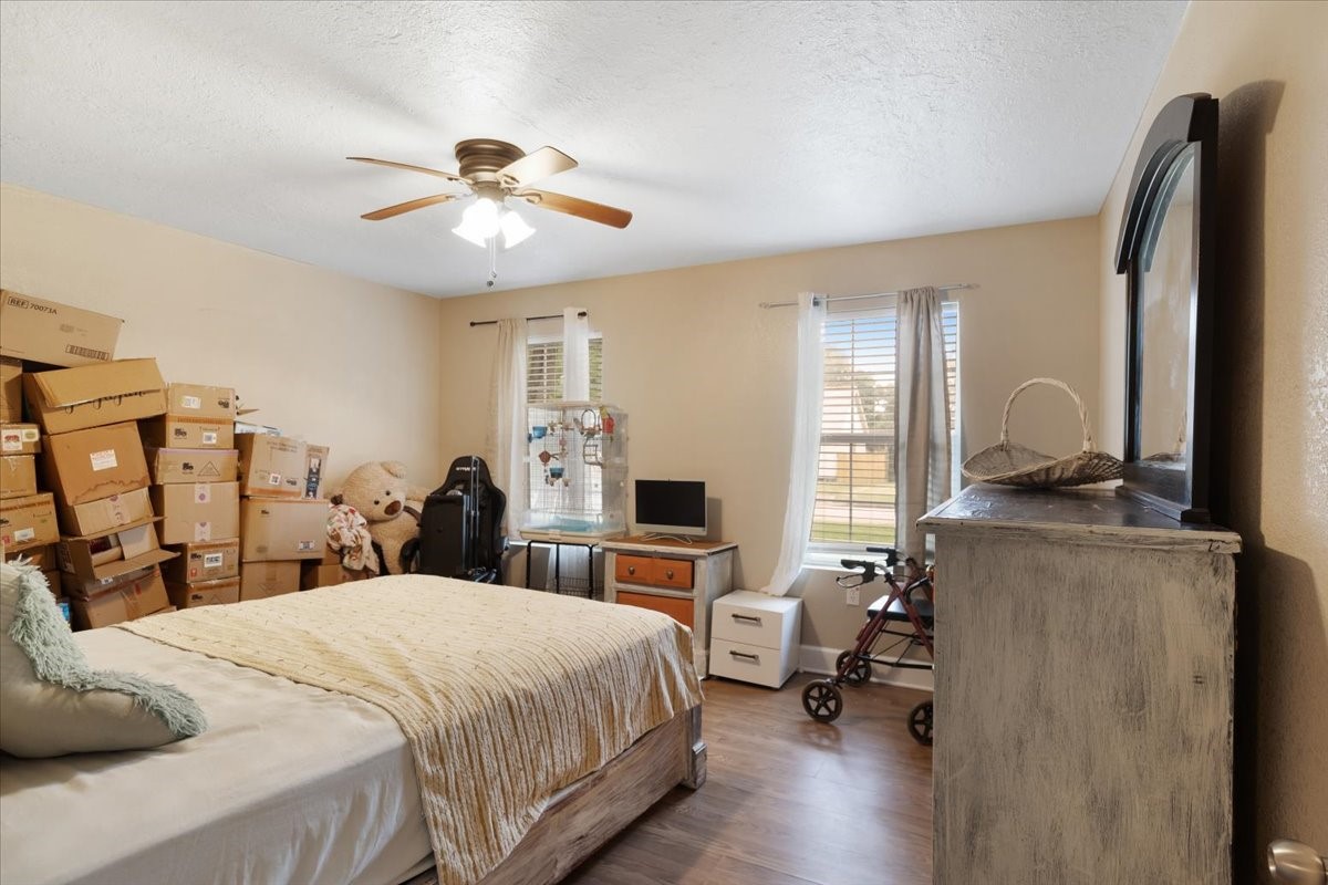 1202 E Fayle Street Property Photo 14