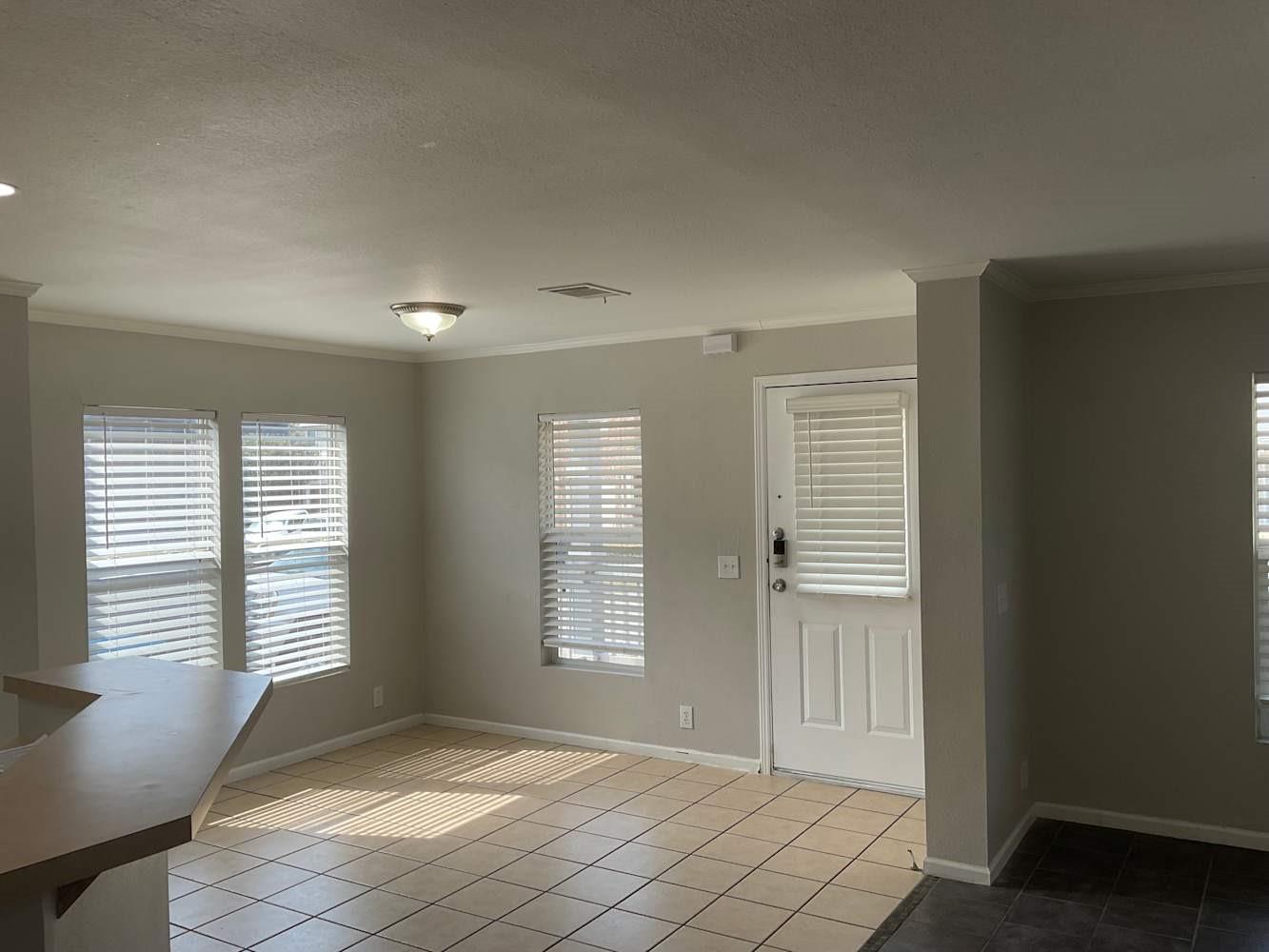6133 River Pointe Drive Property Photo 8