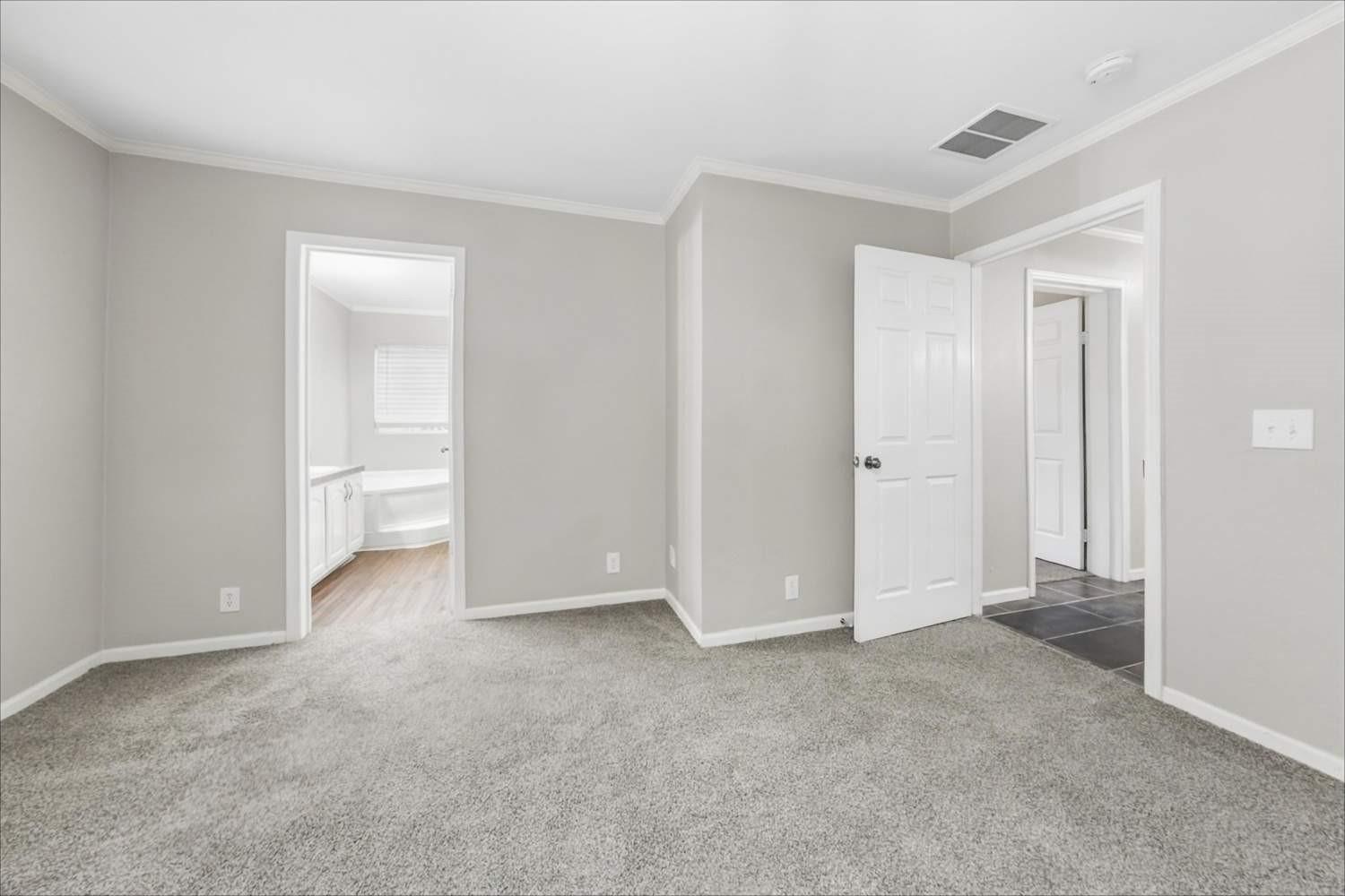 6133 River Pointe Drive Property Photo 11