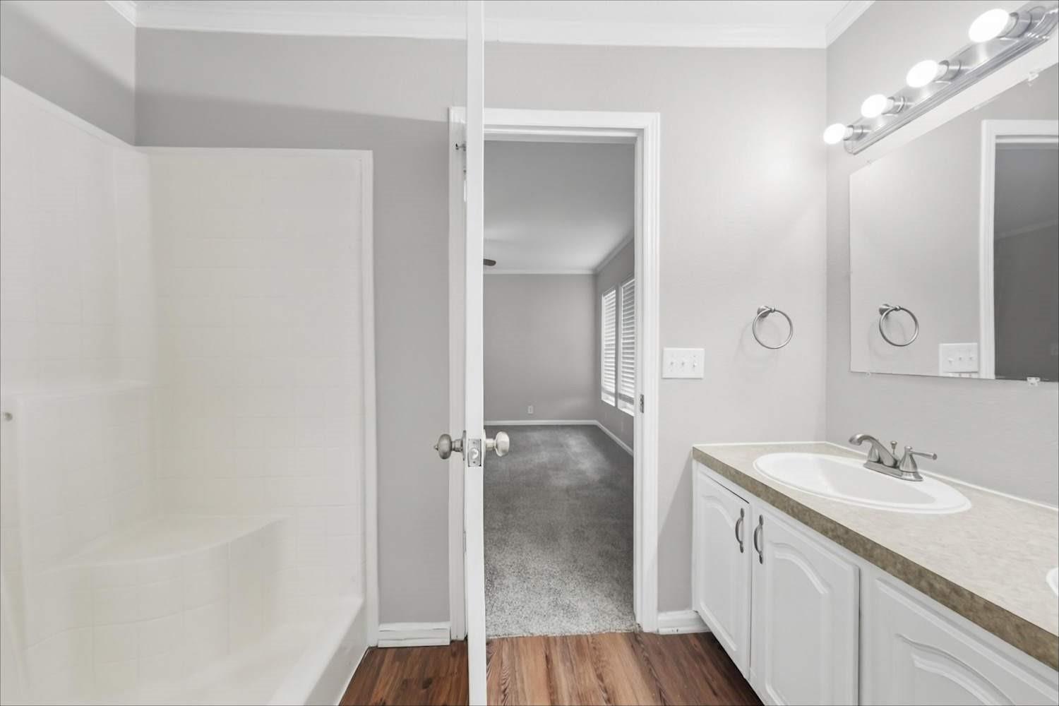6133 River Pointe Drive Property Photo 12