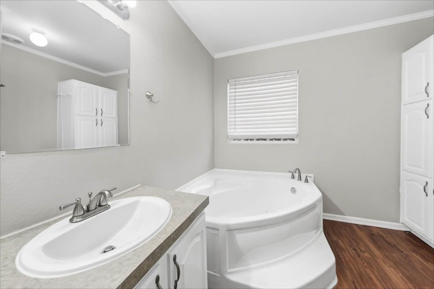 6133 River Pointe Drive Property Photo 13