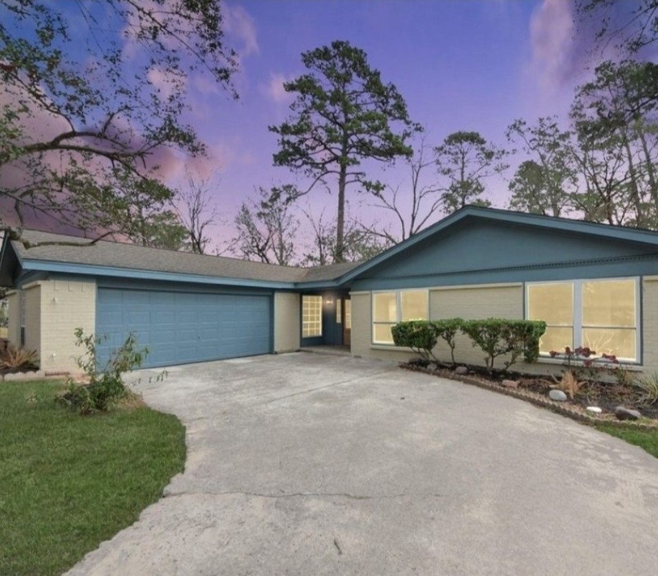26206 Maplewood Drive Property Photo 1