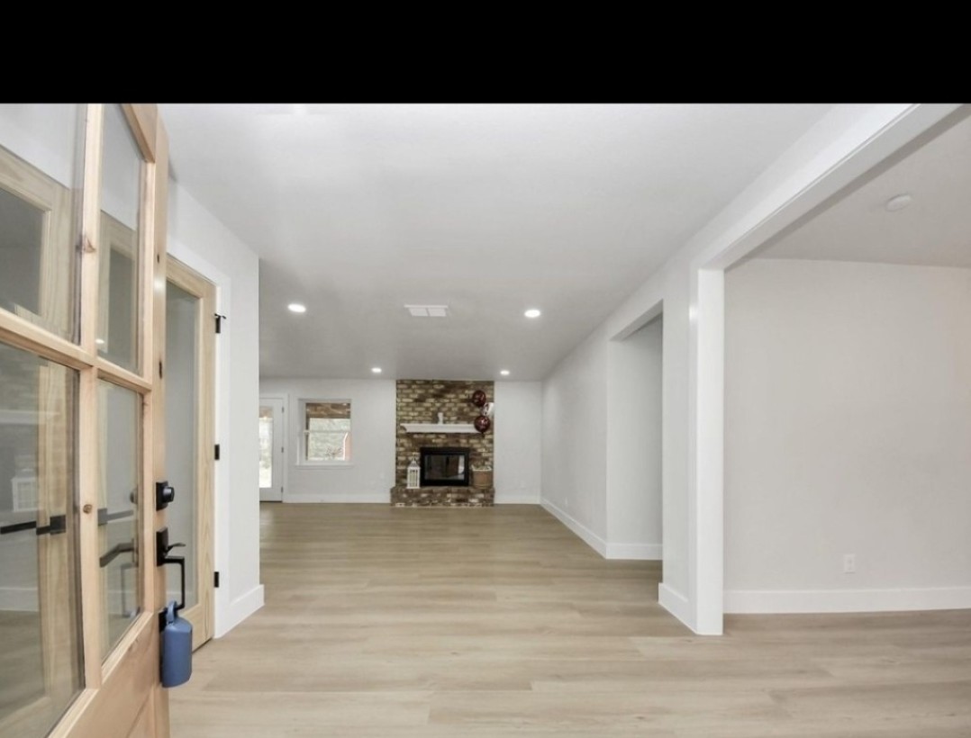 26206 Maplewood Drive Property Photo 5