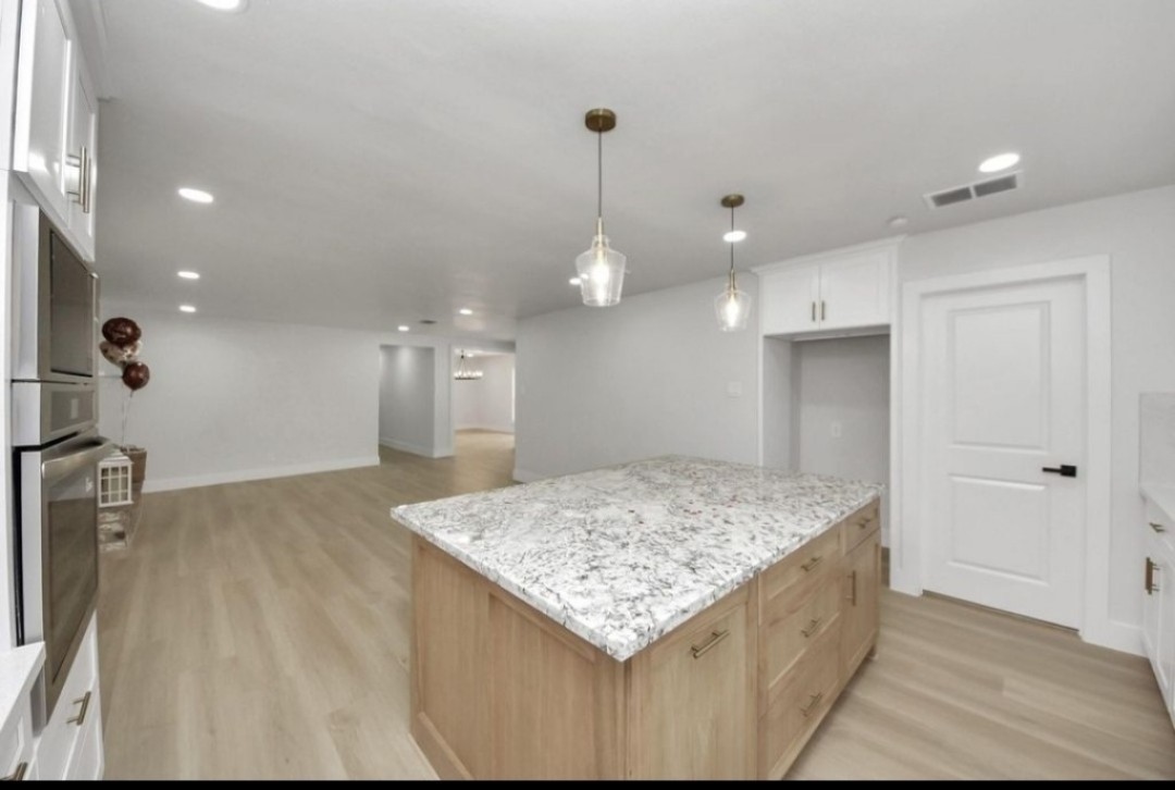 26206 Maplewood Drive Property Photo 13