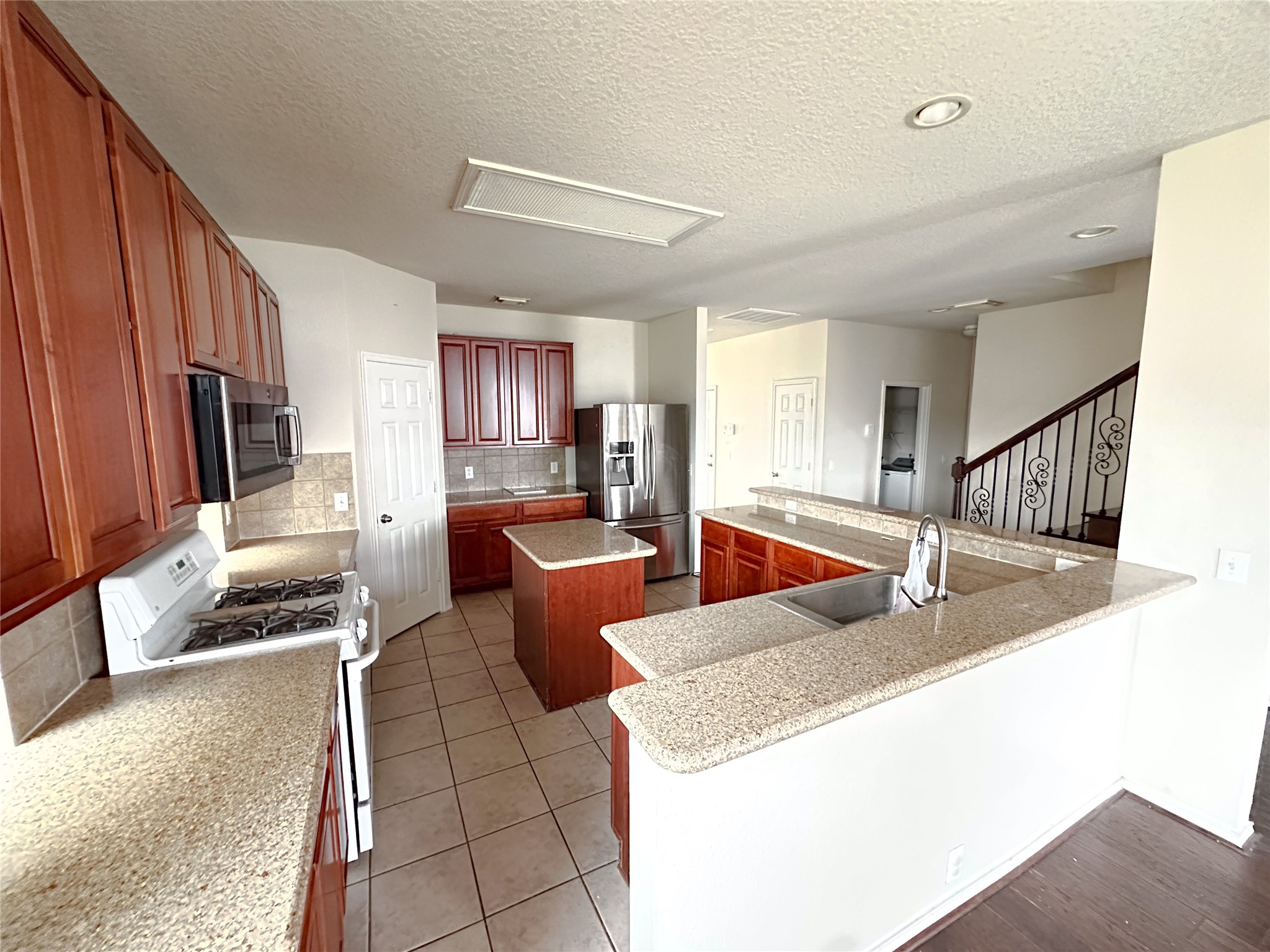 3054 Orchard Vale Drive Property Photo 5