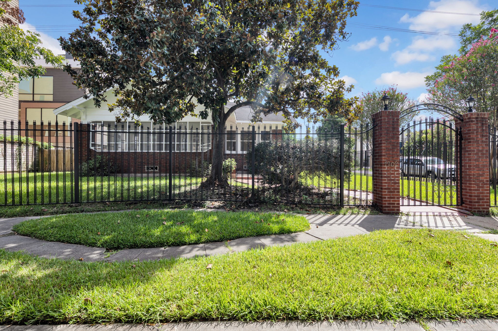 1702 Ruth Street Property Photo 1