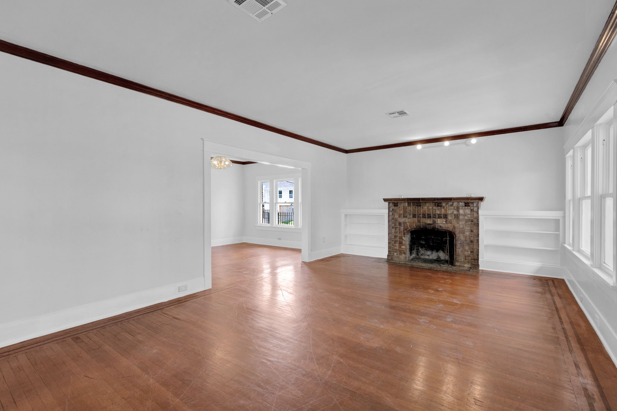 1702 Ruth Street Property Photo 4