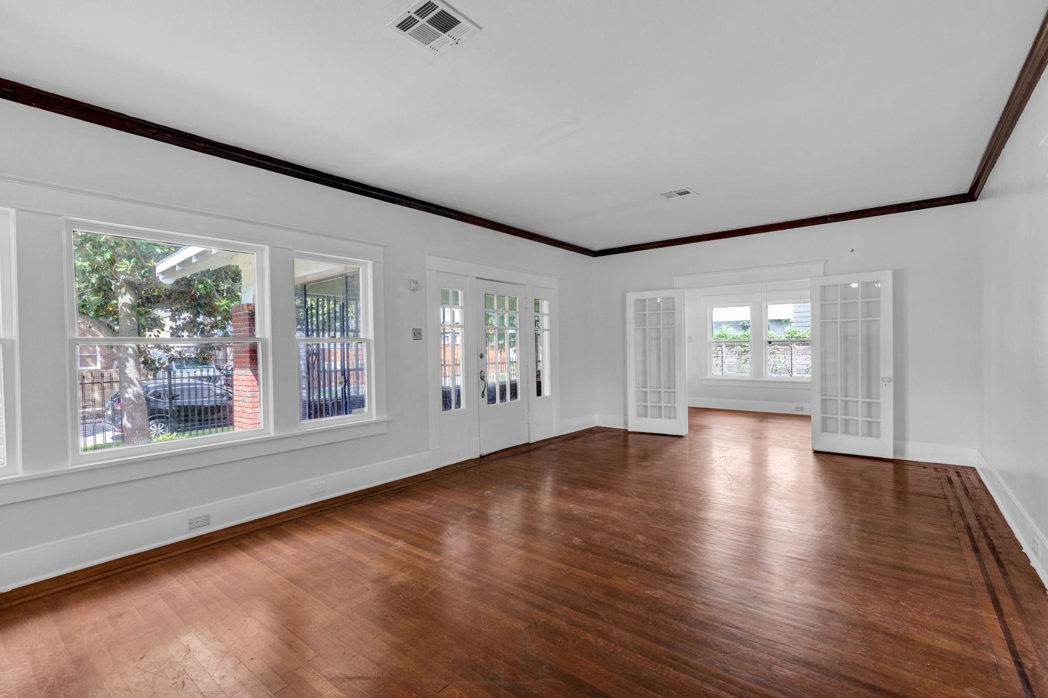 1702 Ruth Street Property Photo 5